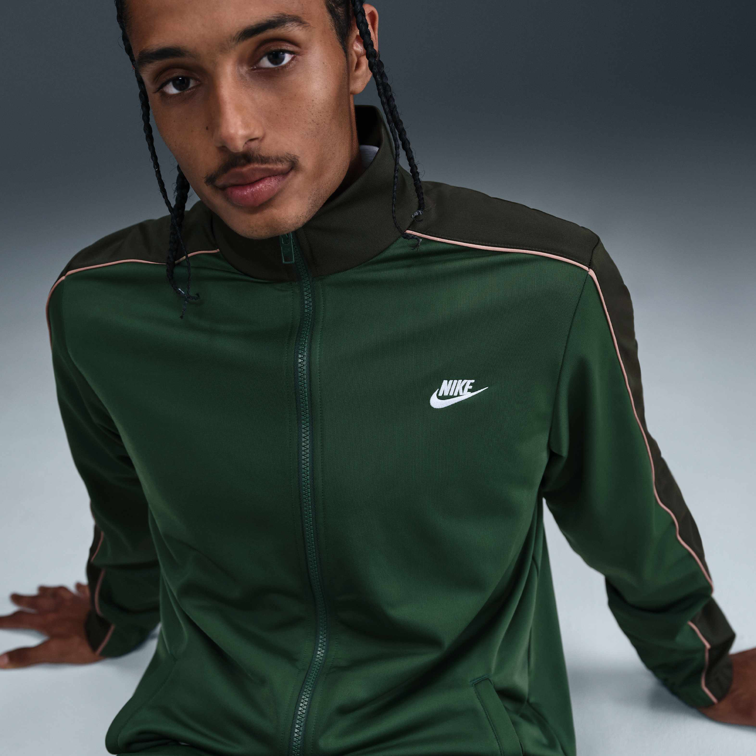 نايكي سبورتسوير كلوب image number 5