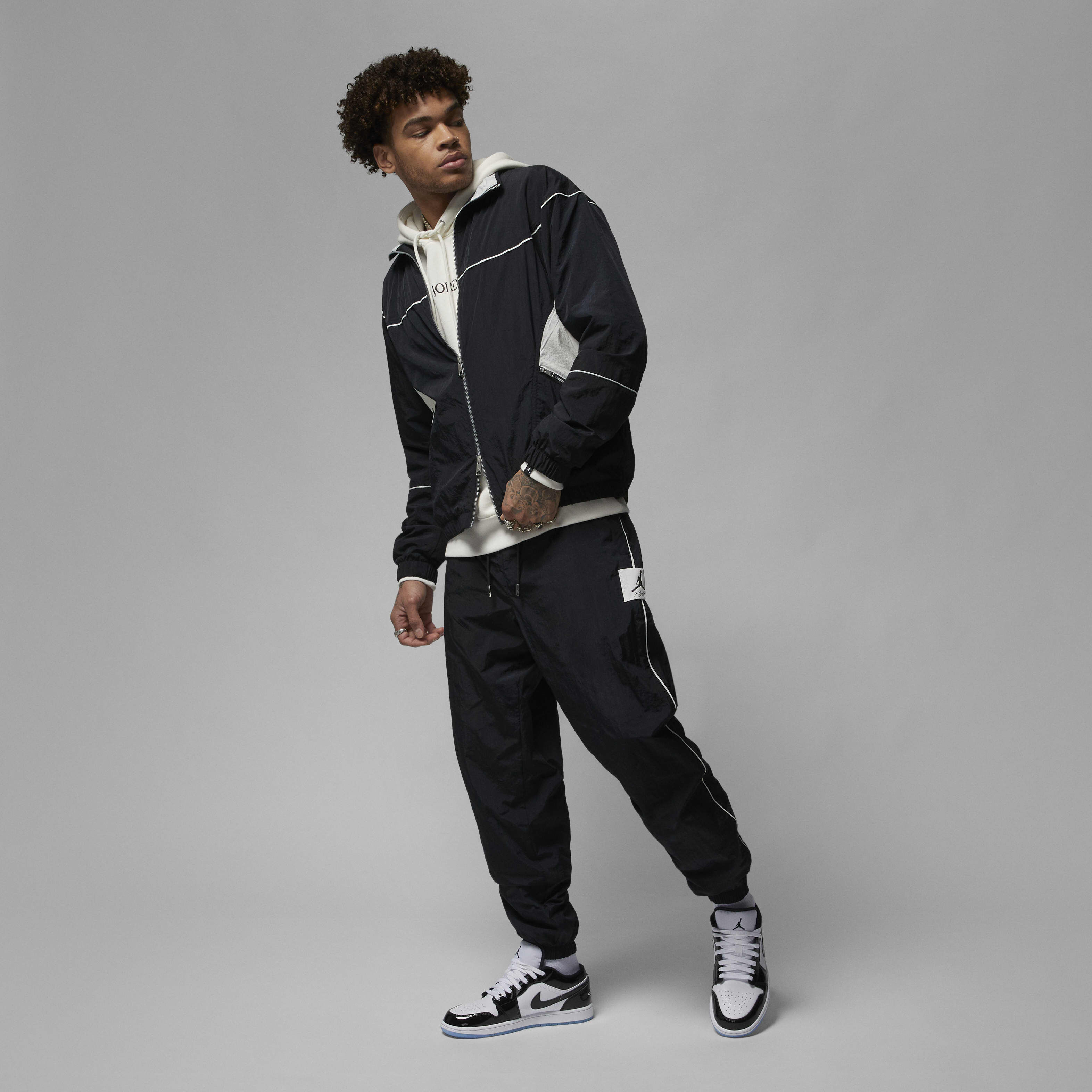 Jordan Essentials image number 5