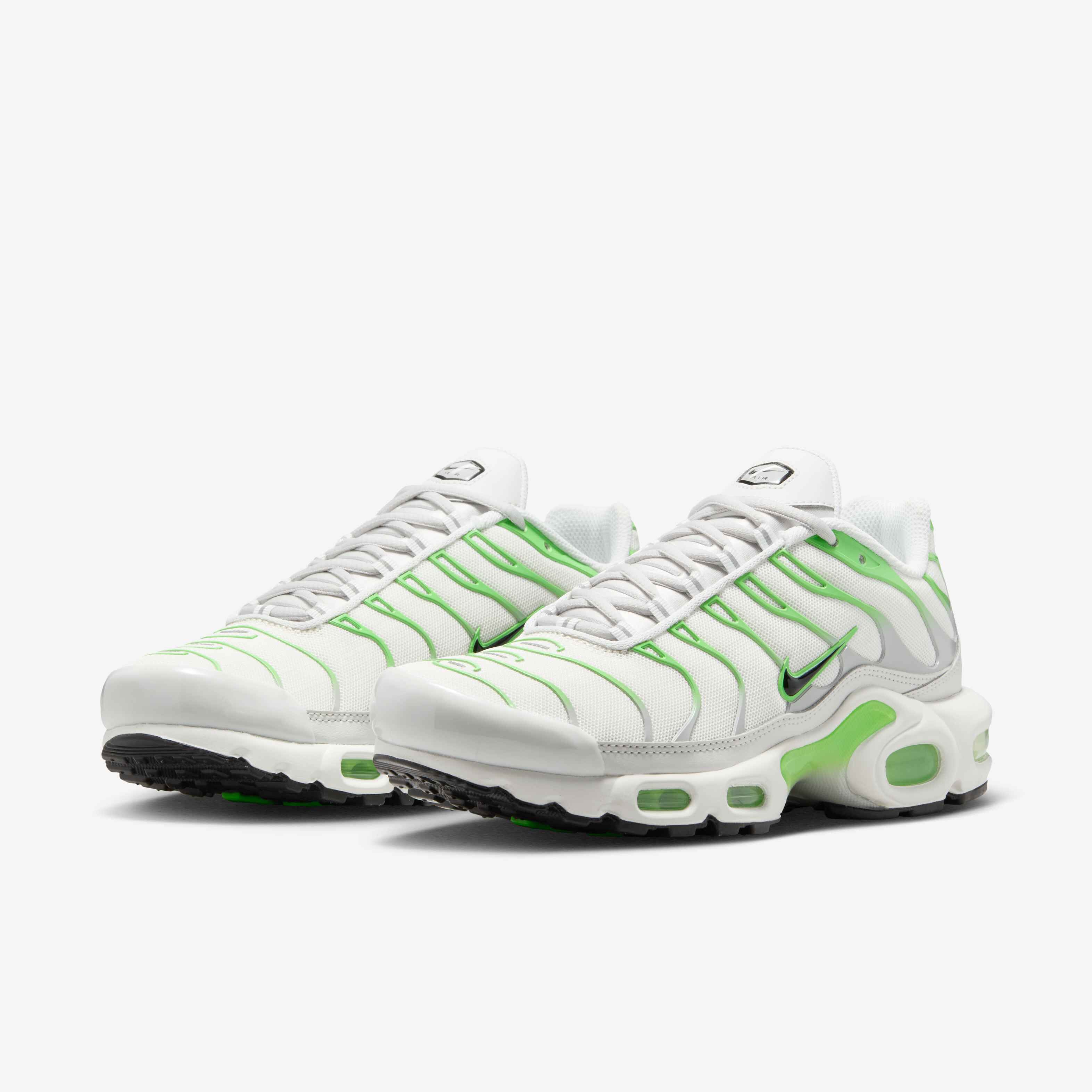 Nike Air Max Plus image number 4