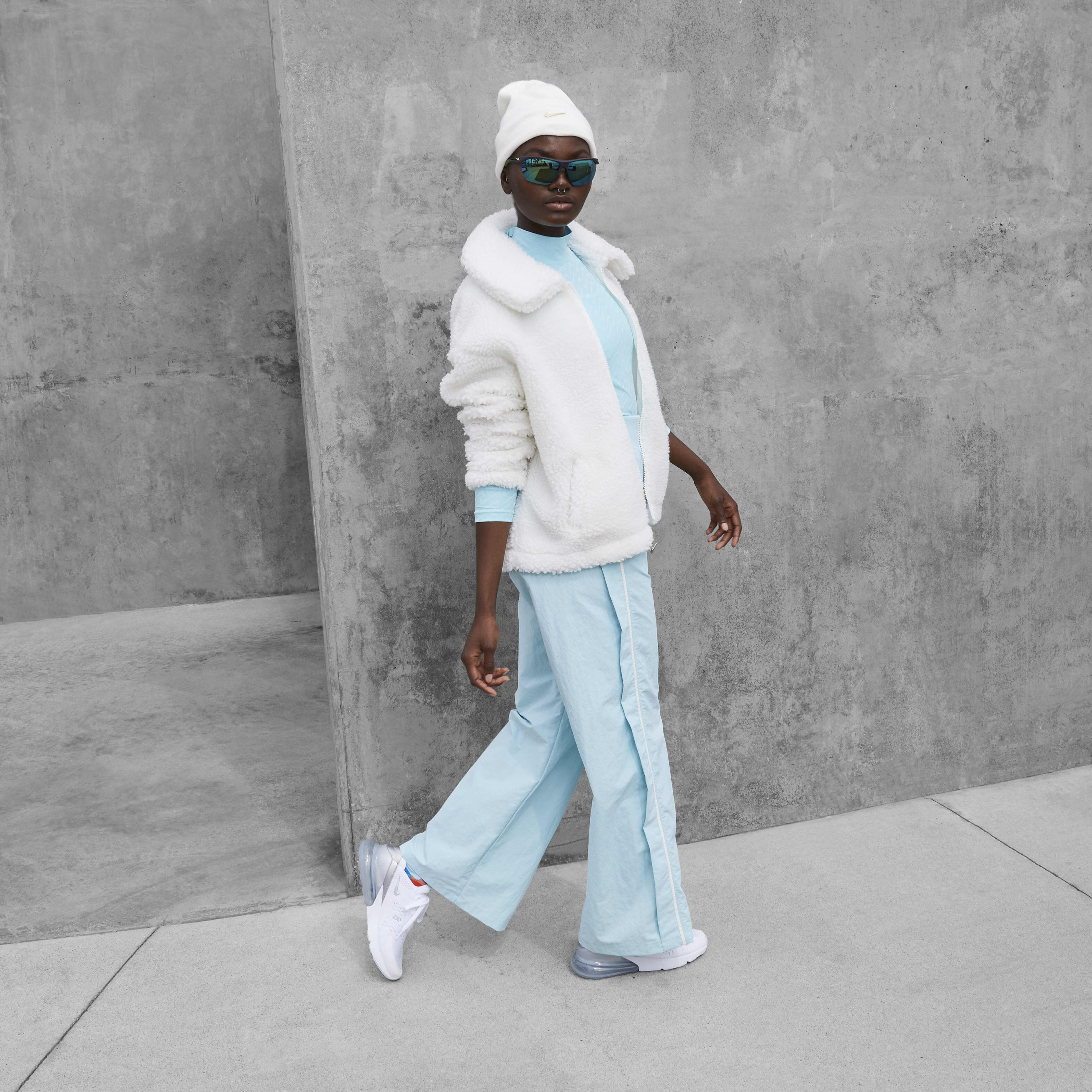 Nike Air Max 270 image number 9