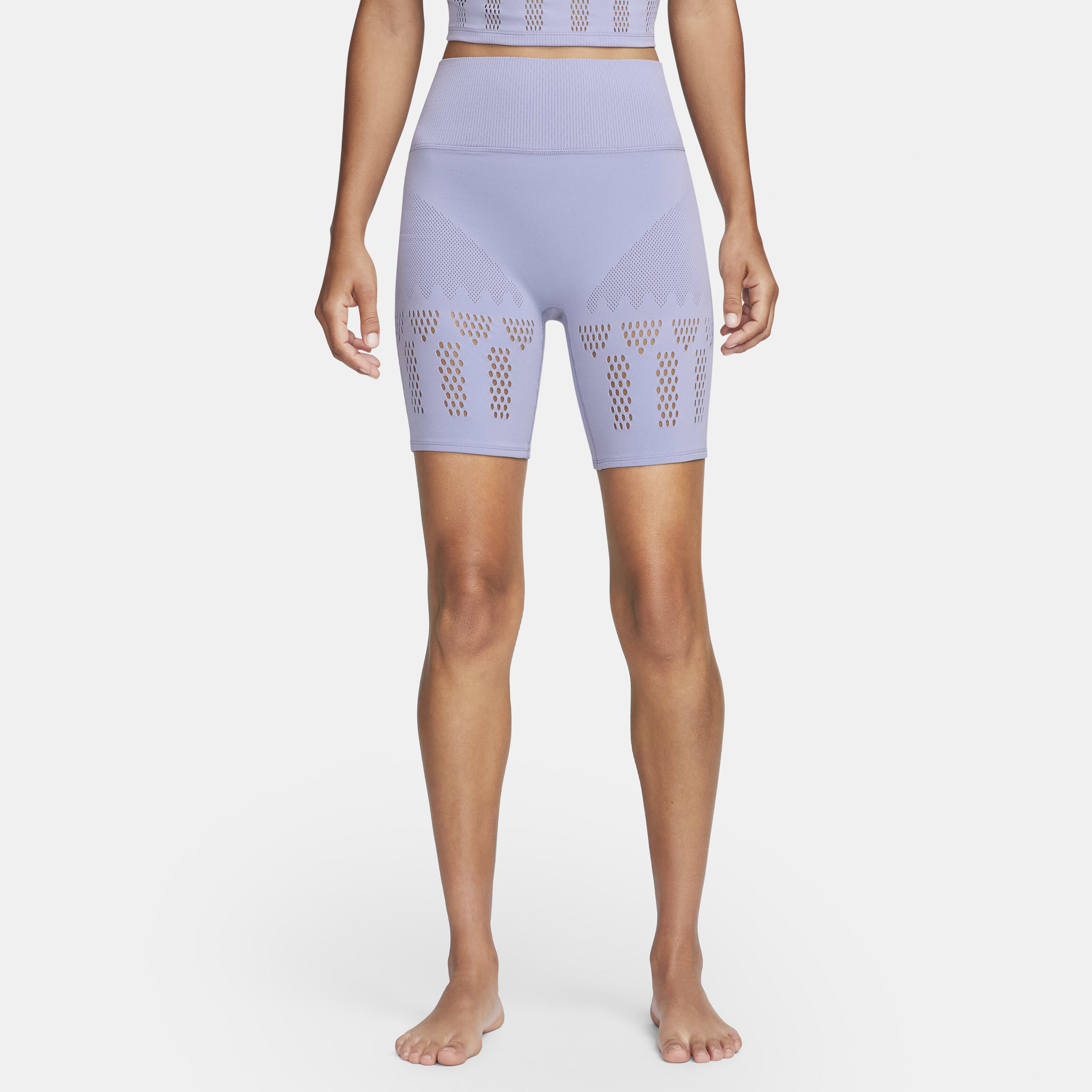 Yoga shorts nike on sale