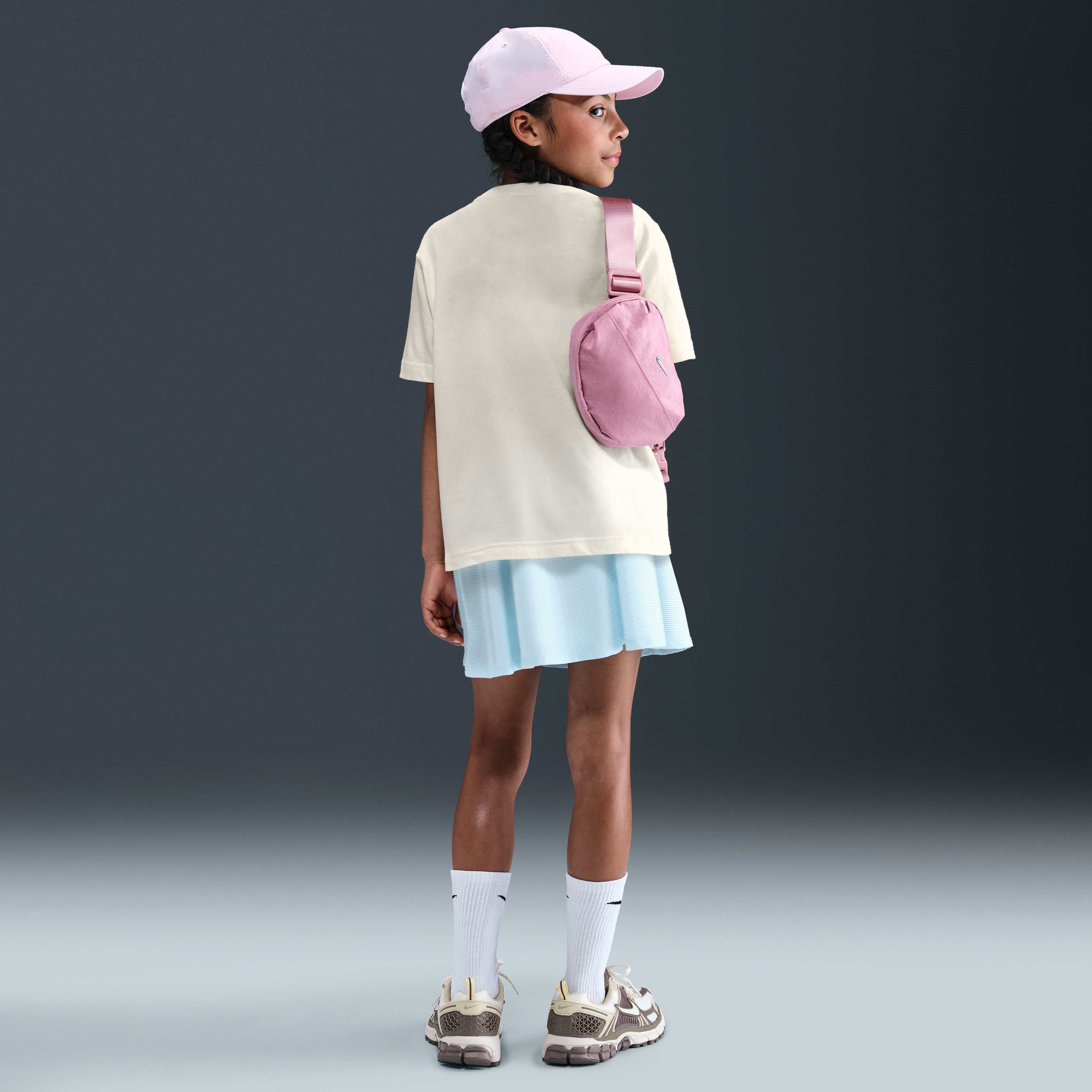 نايكي سبورتسوير image number 4