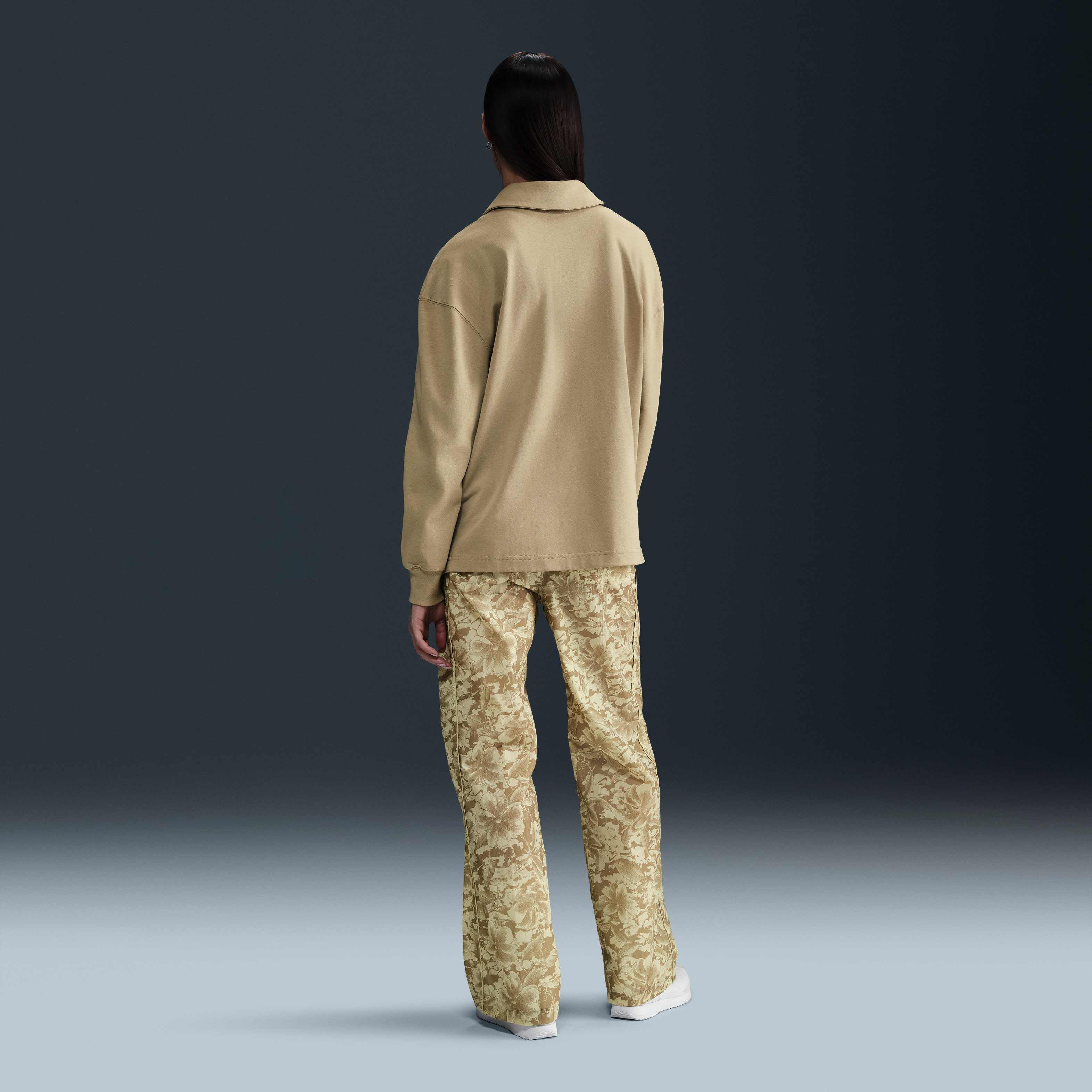 نايكي سبورتسوير ايسنشال image number 4