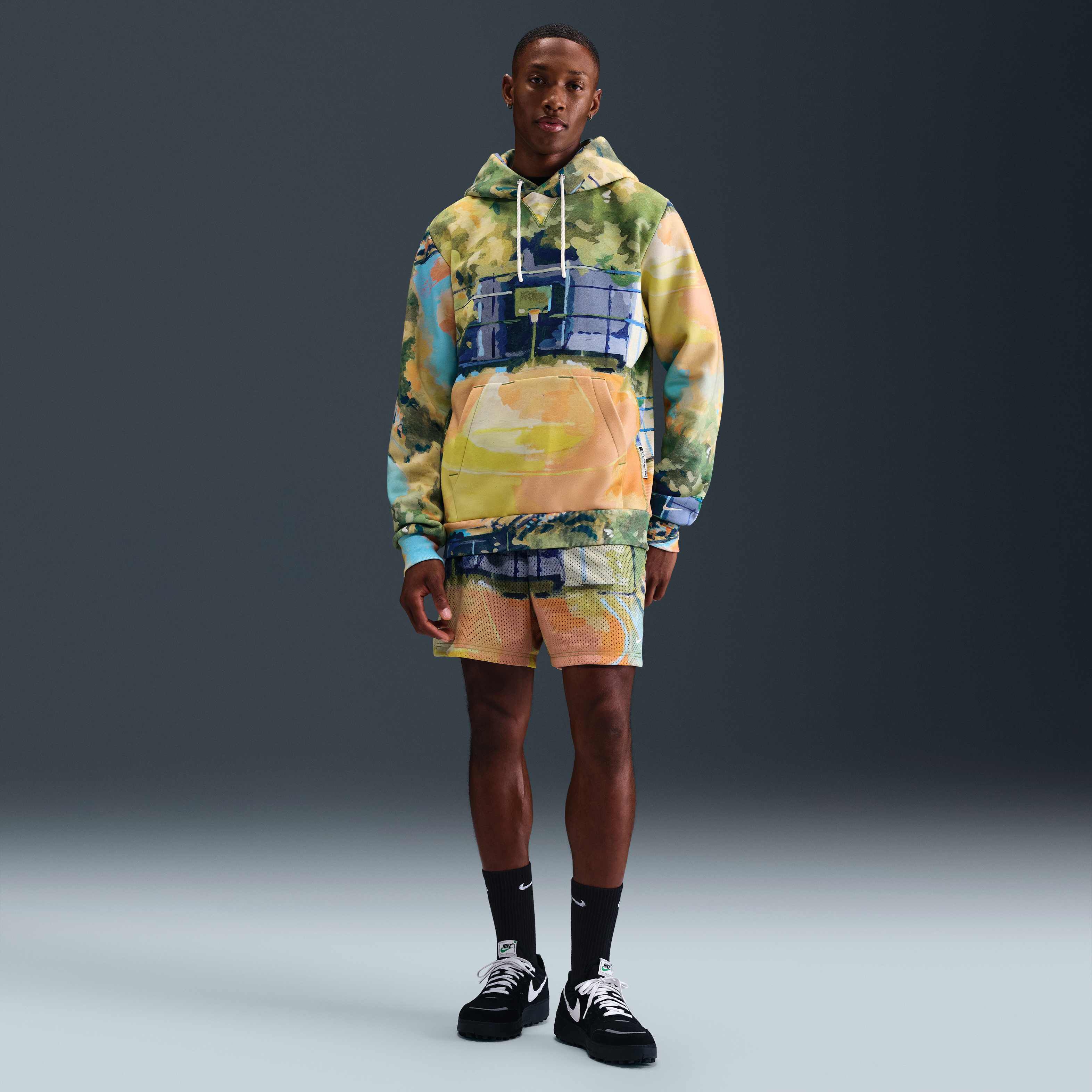 Nike Standard Issue image number 3