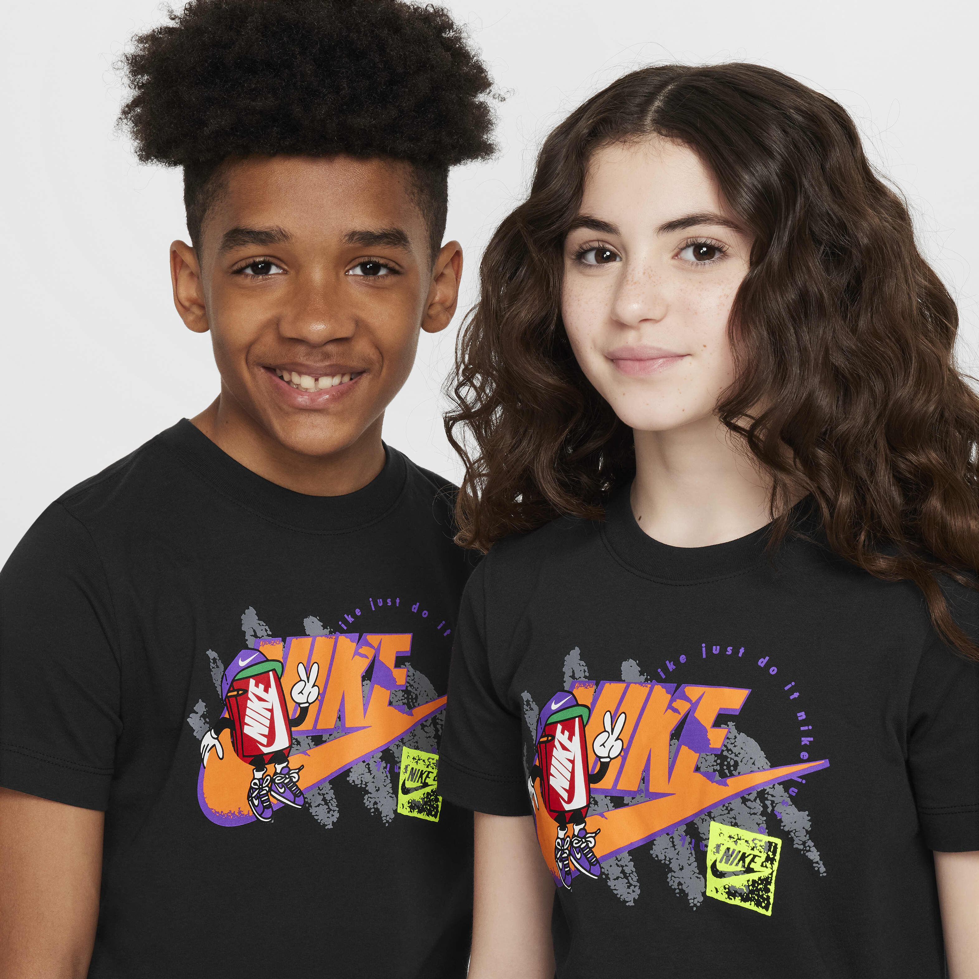 نايكي سبورتسوير image number 2