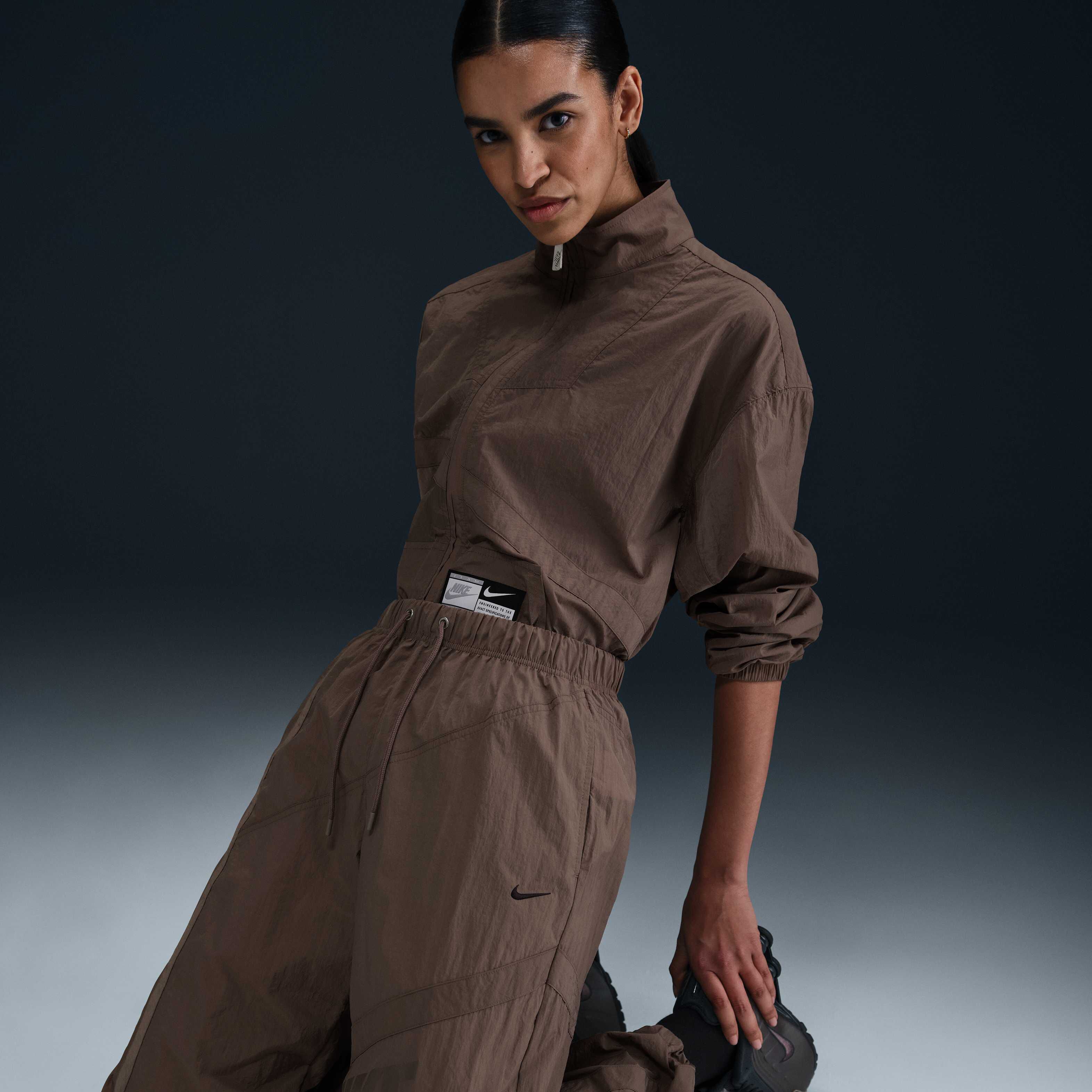 نايكي سبورتسوير ستريت image number 4