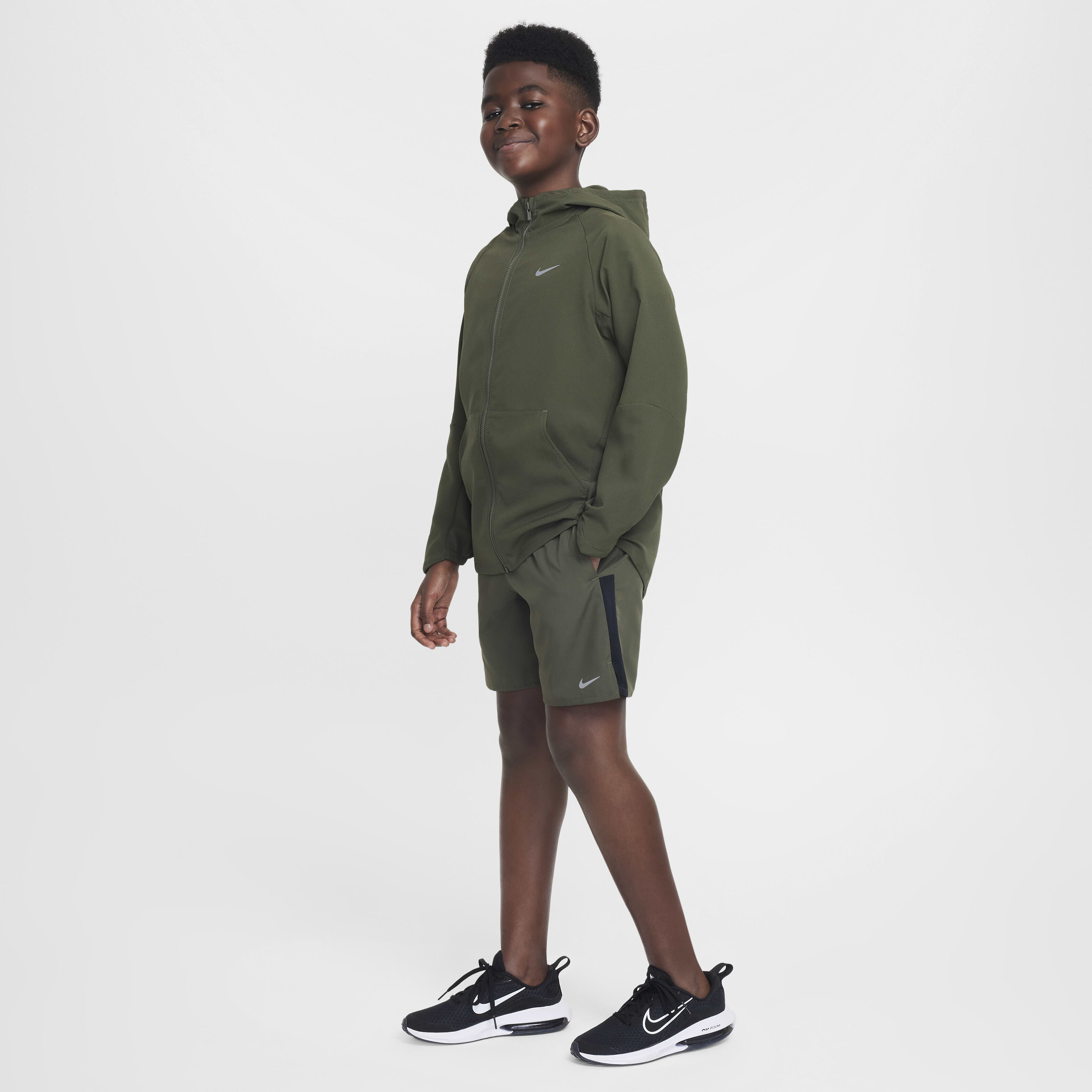 Nike Dri-FIT Challenger image number 7