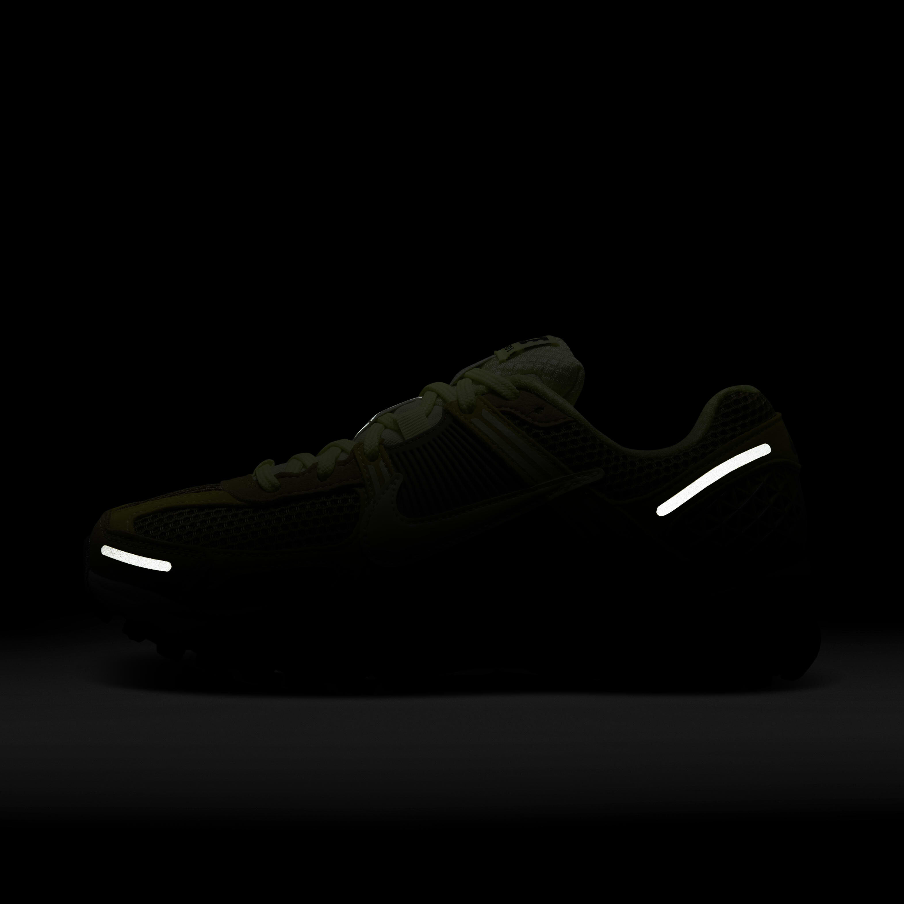 Nike Zoom Vomero 5 image number 11