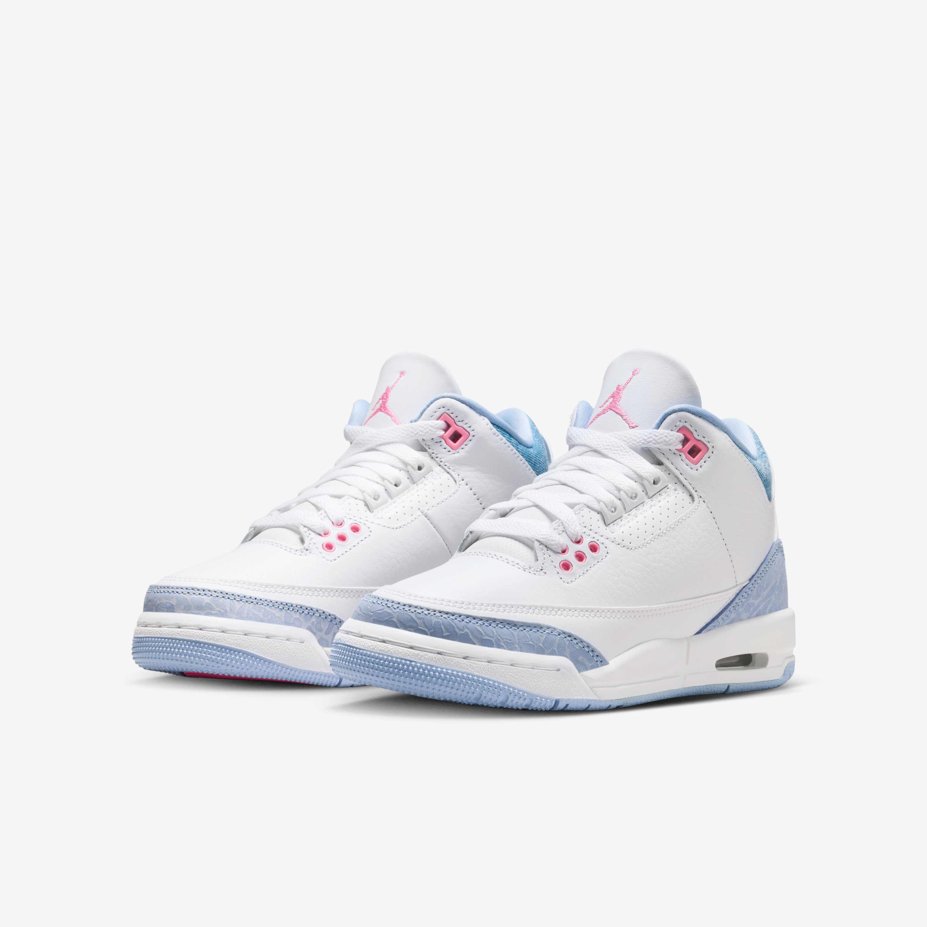 Air Jordan 3 Retro image number 4