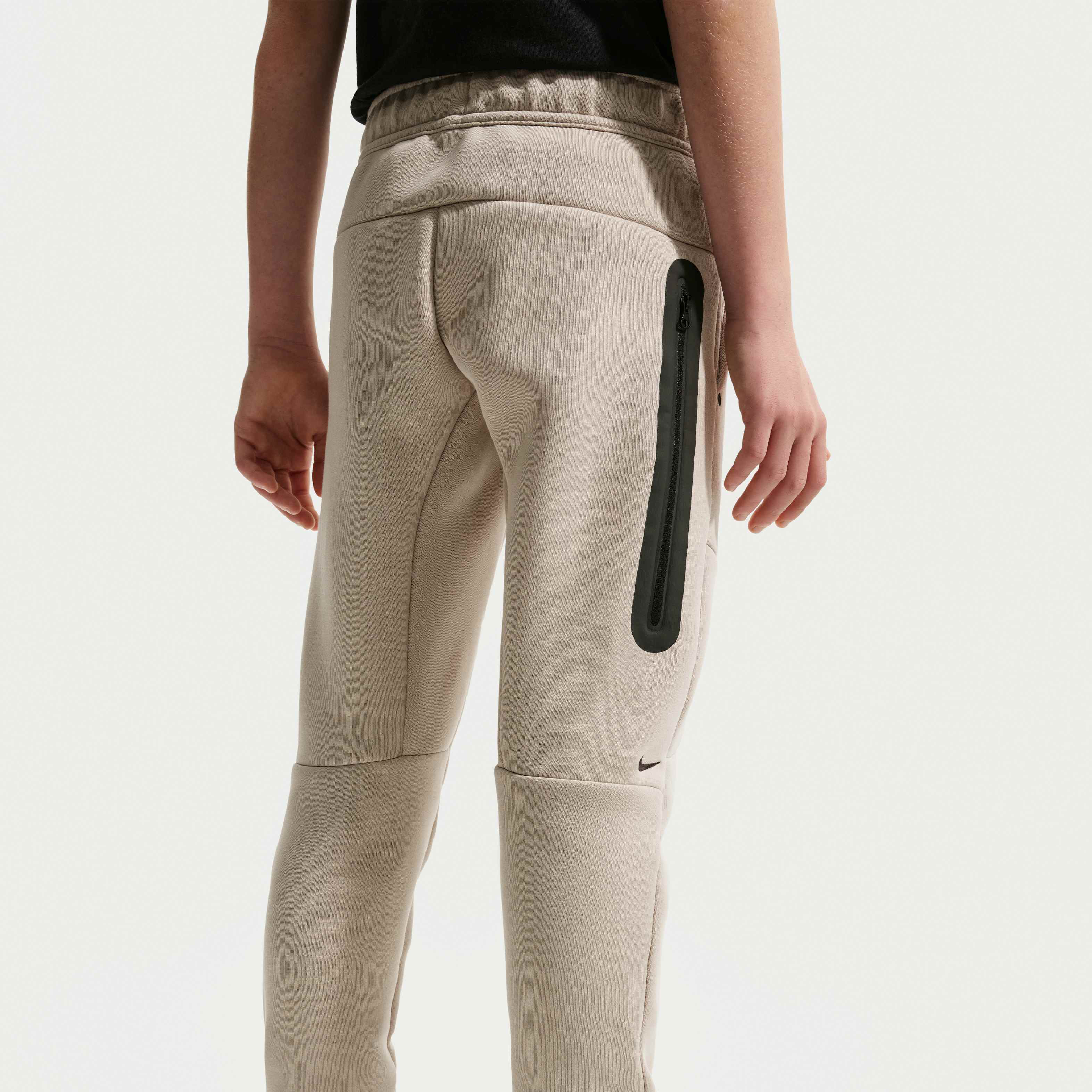 نايكي سبورتسوير تك فليس image number 2