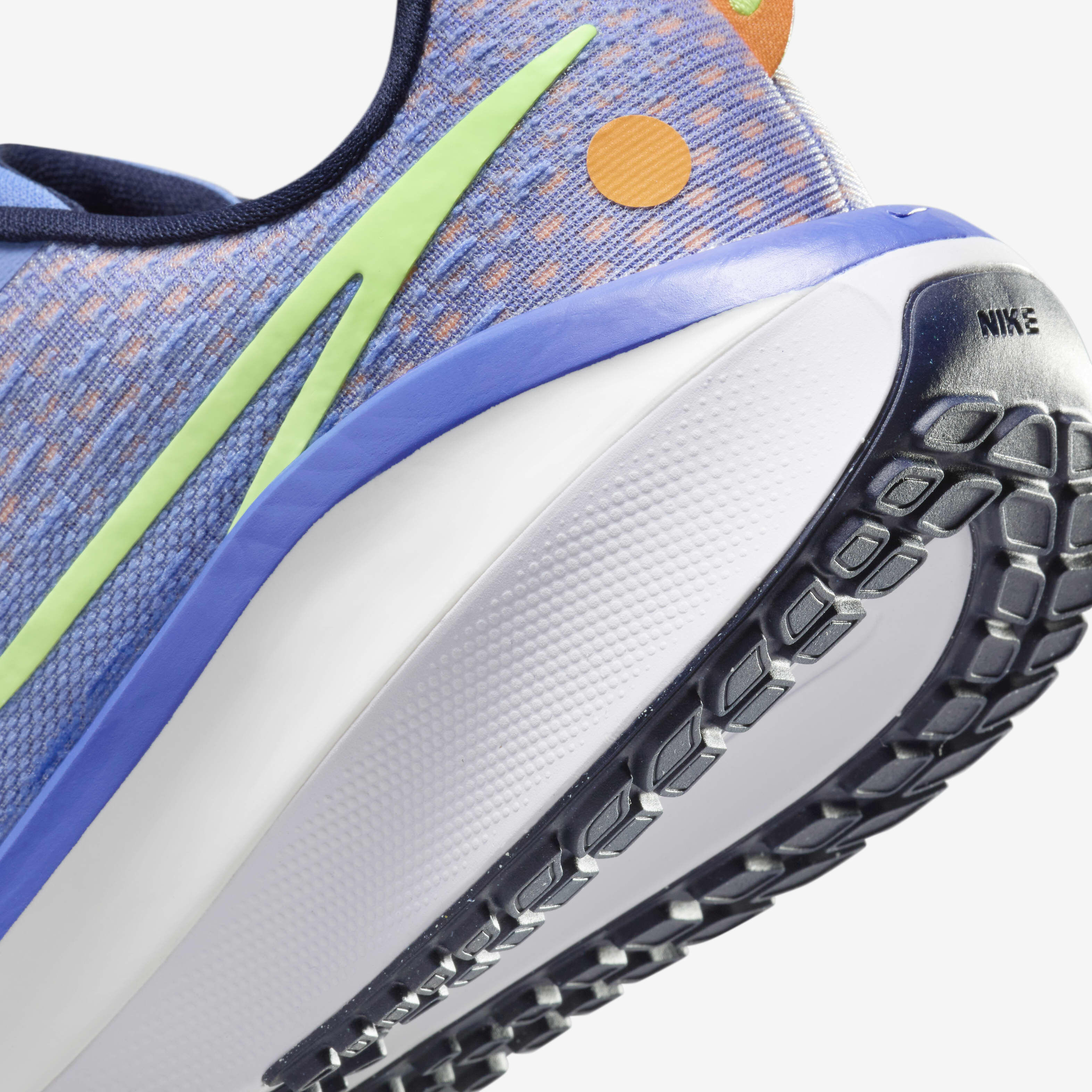 Nike Vomero 17 image number 7