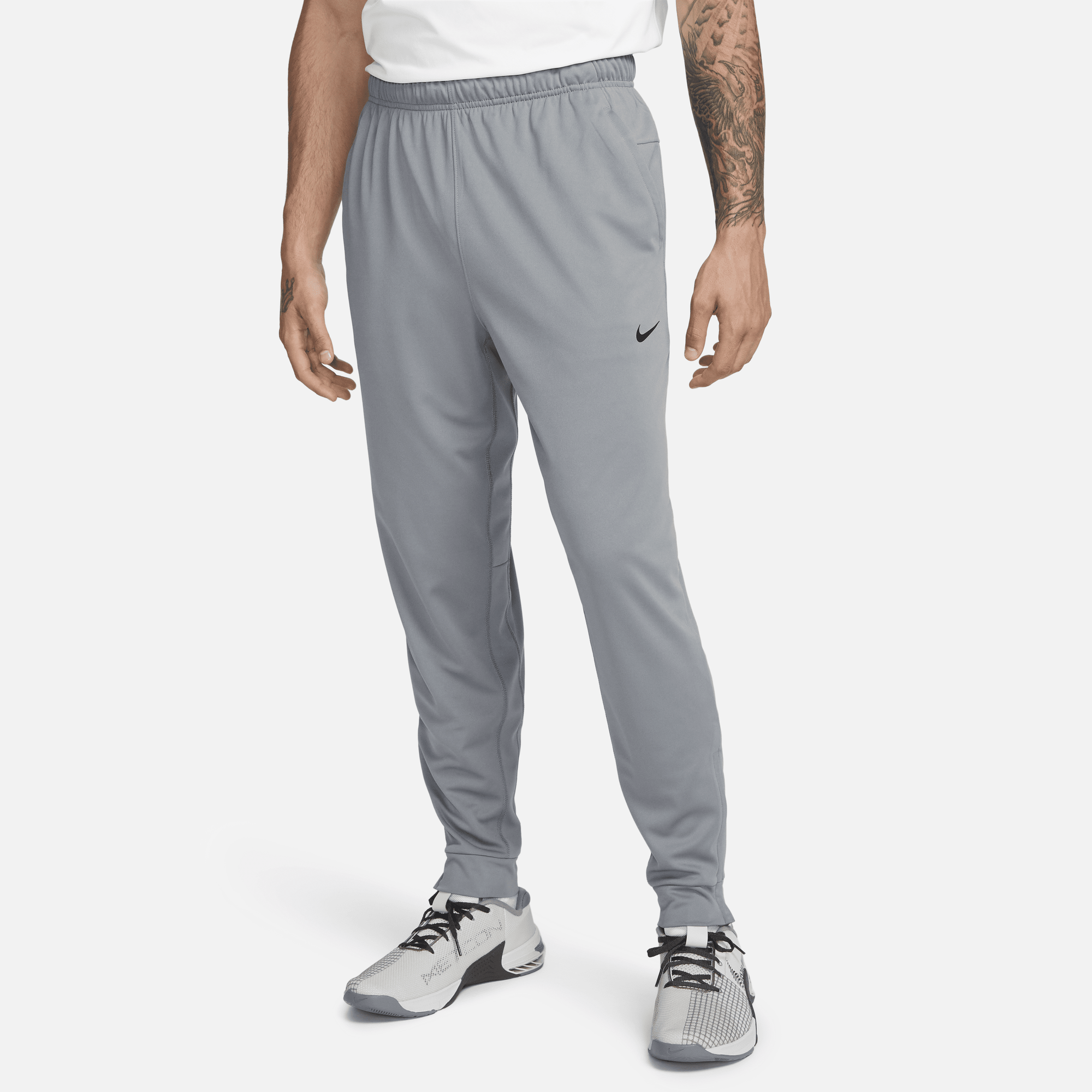 Nike slim fit pants hotsell
