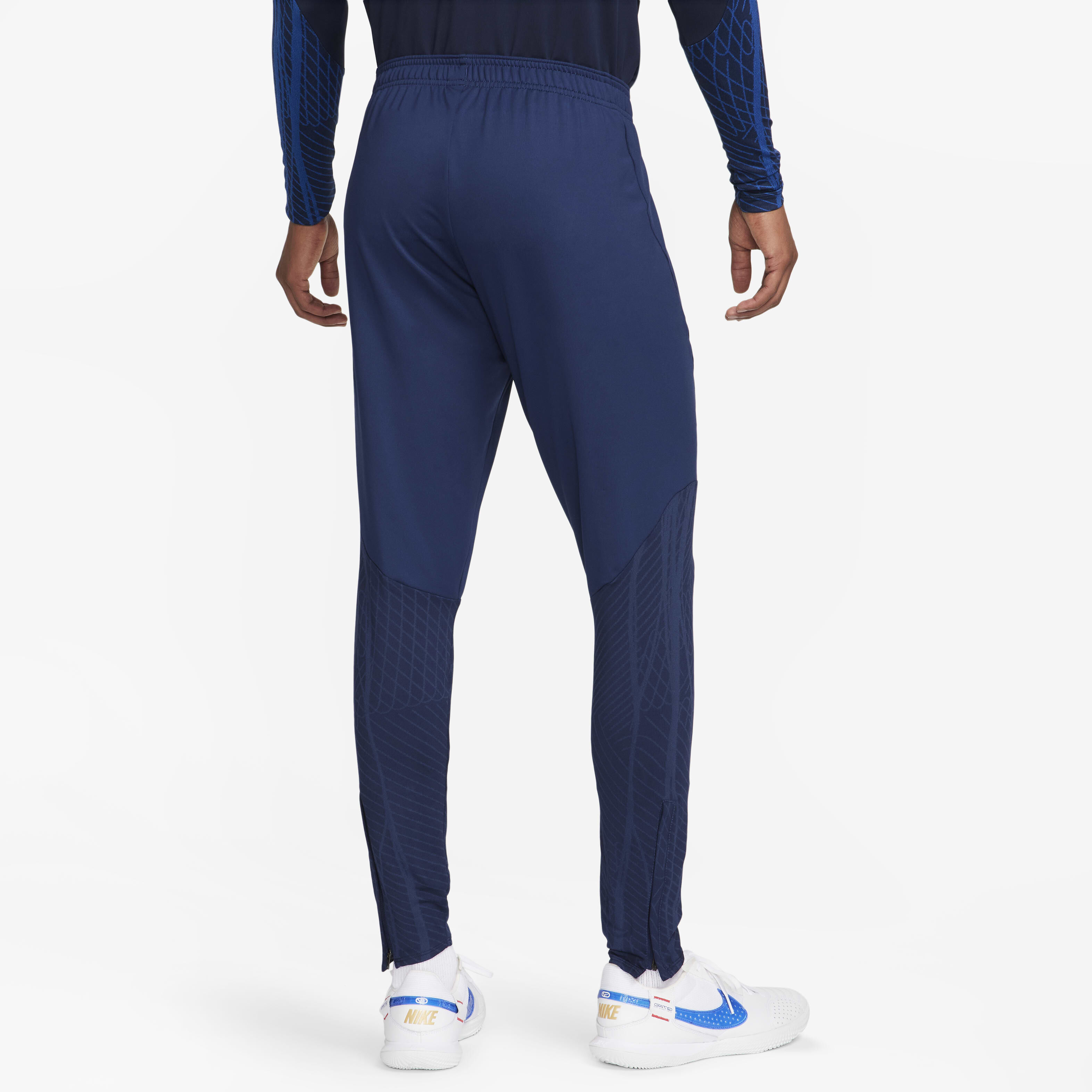 Strike nike outlet