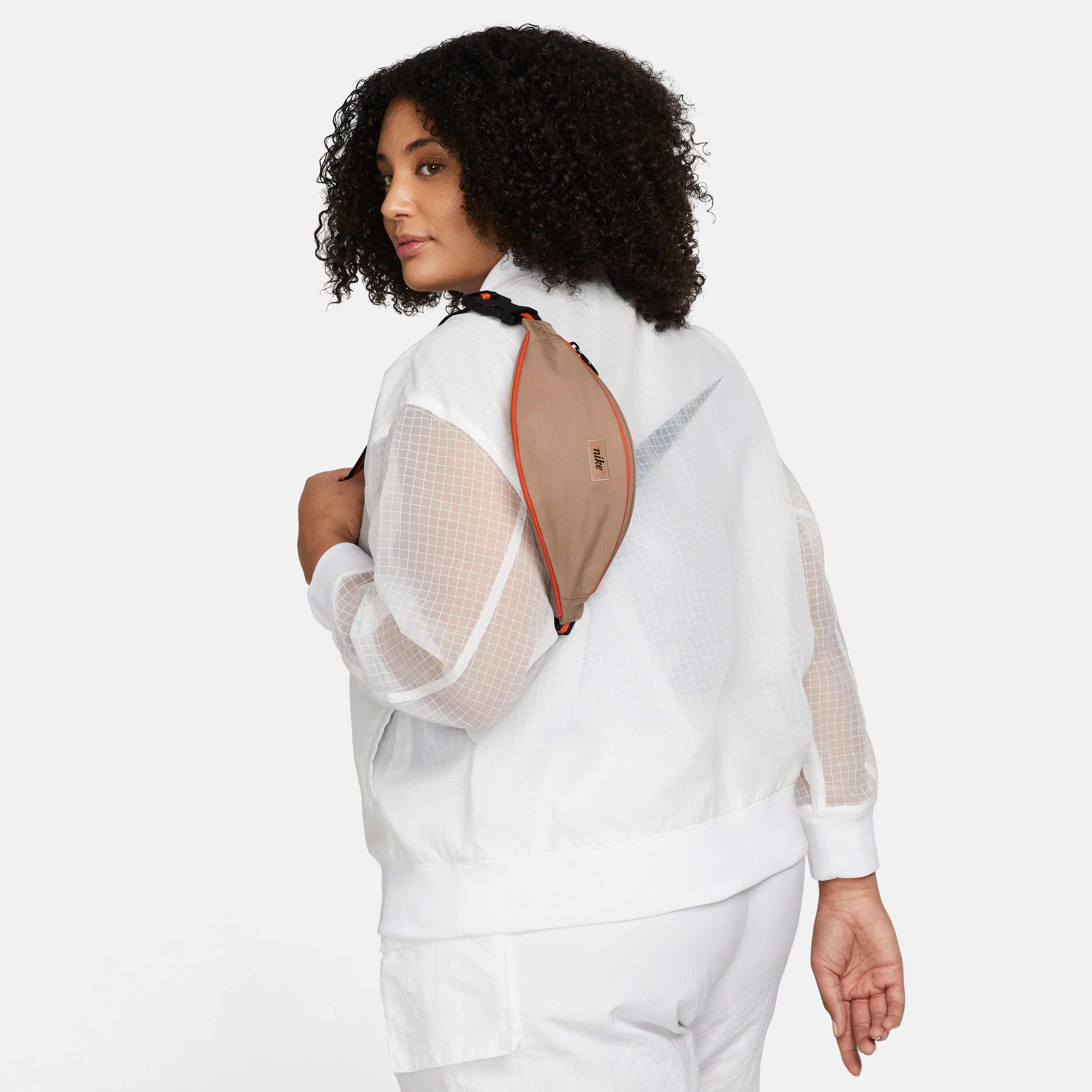 نايكي هيرتيج image number 1