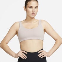 Nike Alate All U