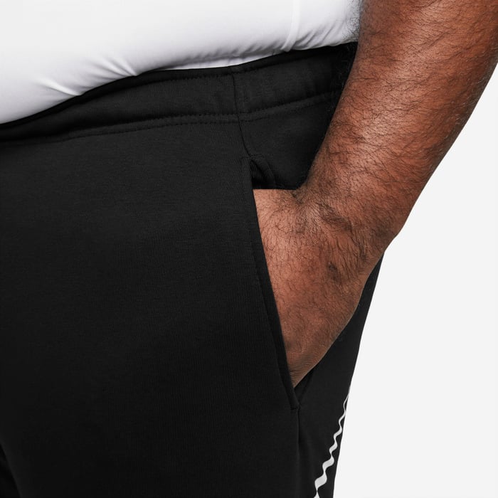 Nike Dry Graphic image number 7 Nike Dry Graphic image number 7