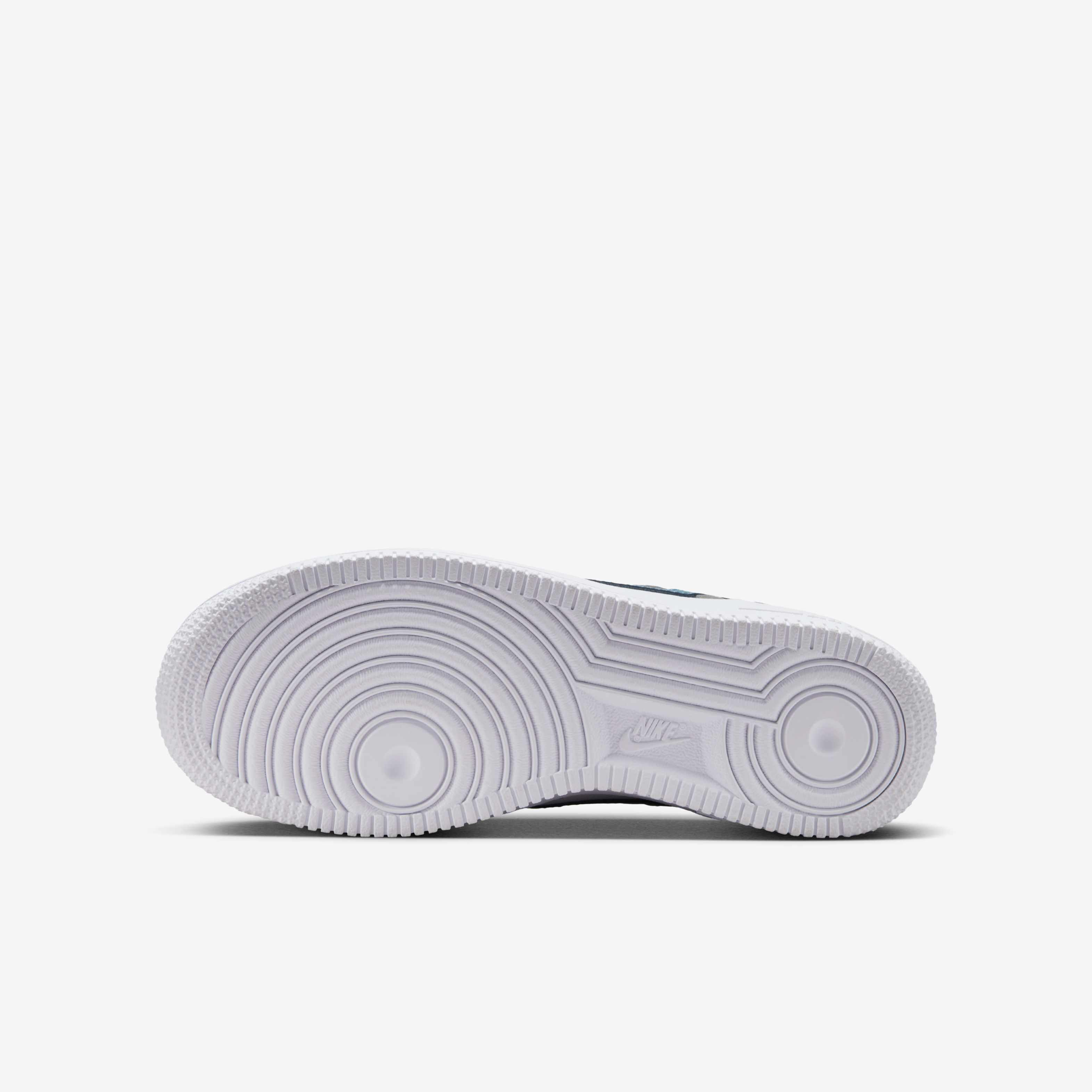 Nike Air Force 1 image number 1