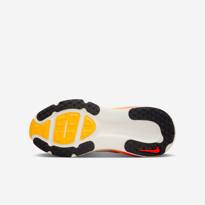 Nike Vomero 18 image number 1 Nike Vomero 18 image number 1