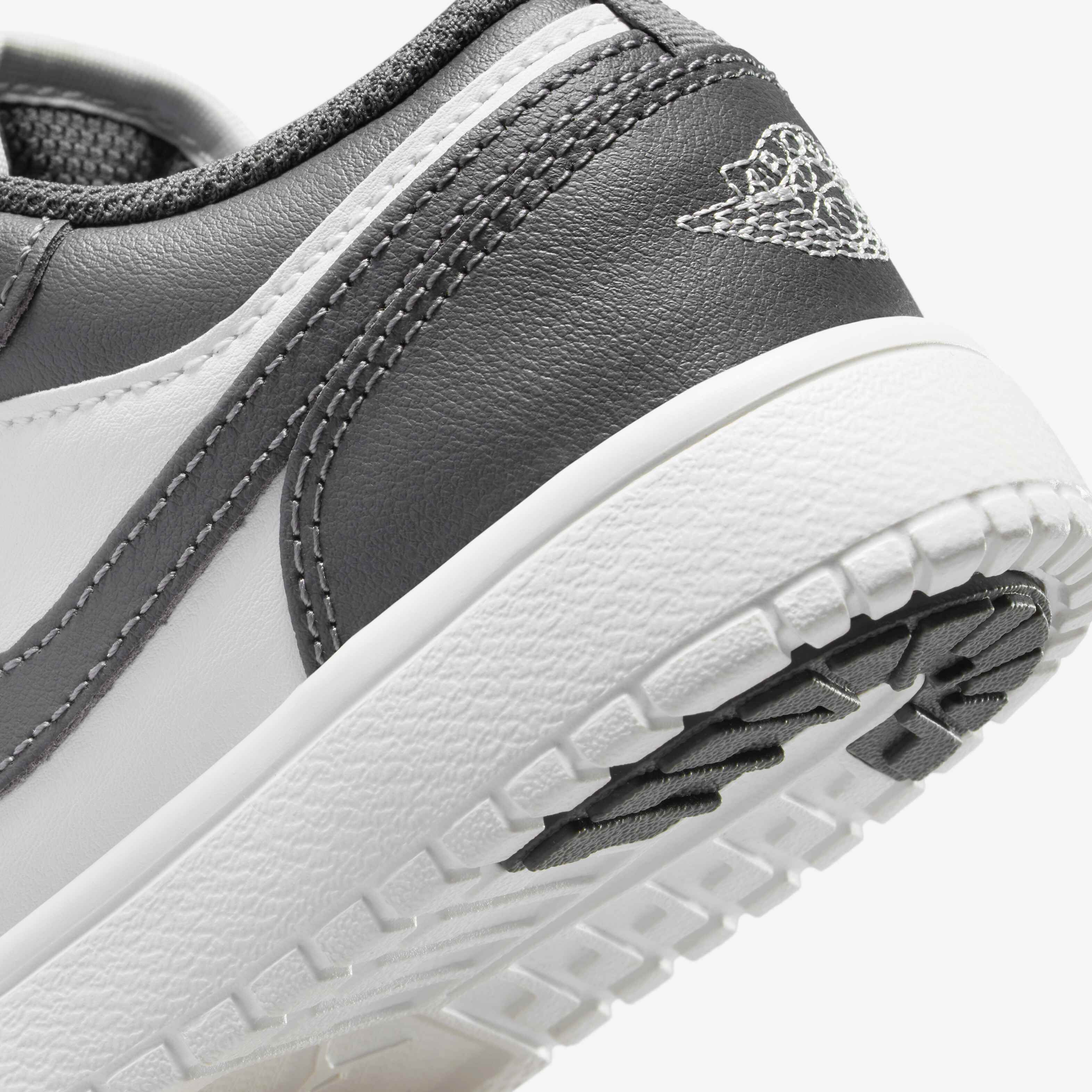 Jordan 1 Low Alt image number 7