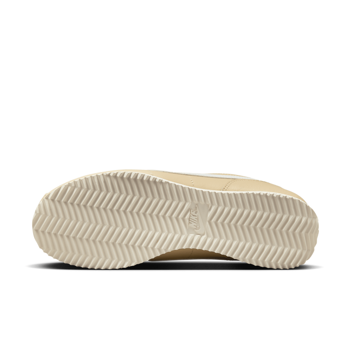 Nike cortez leather deals