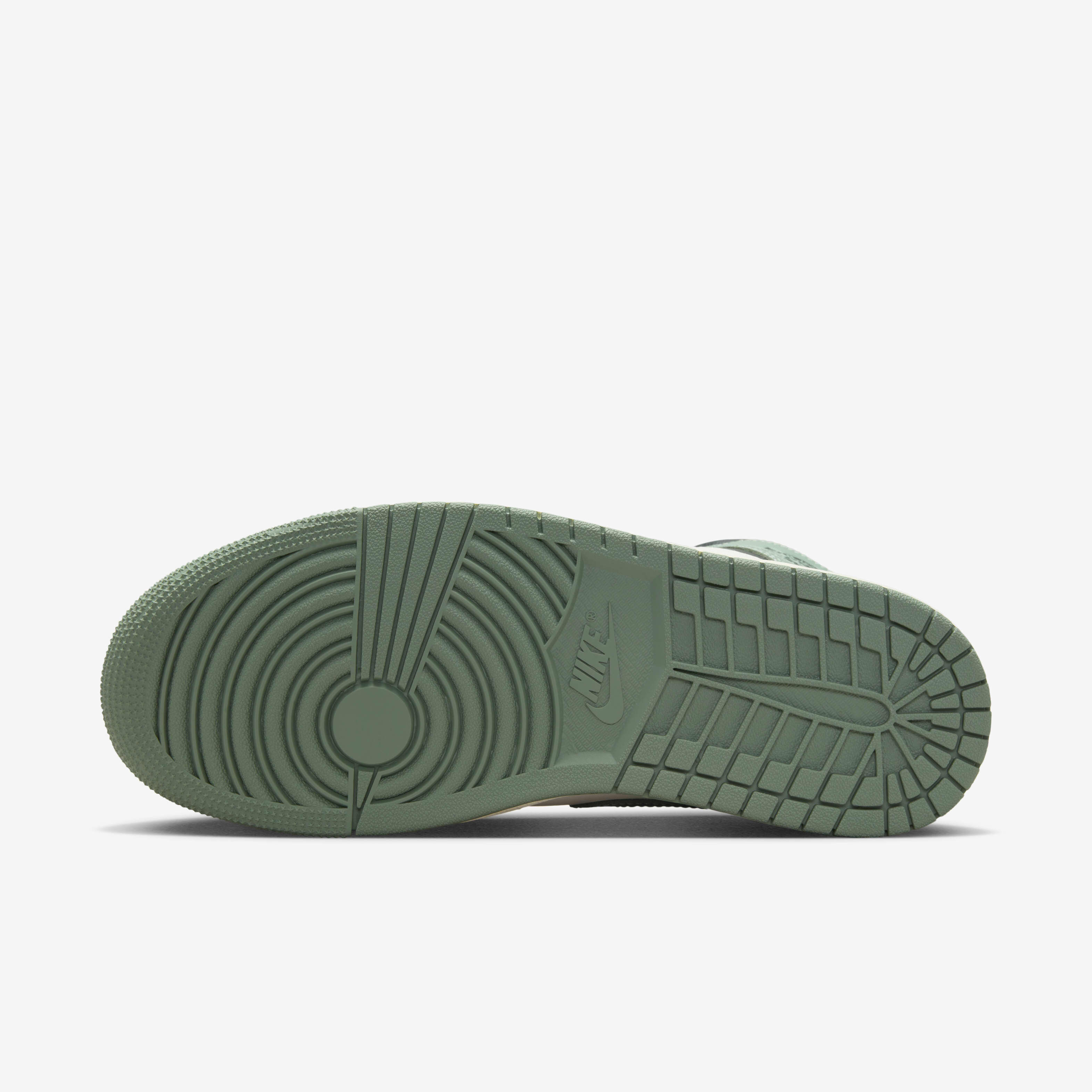 Air Jordan 1 Mid image number 1