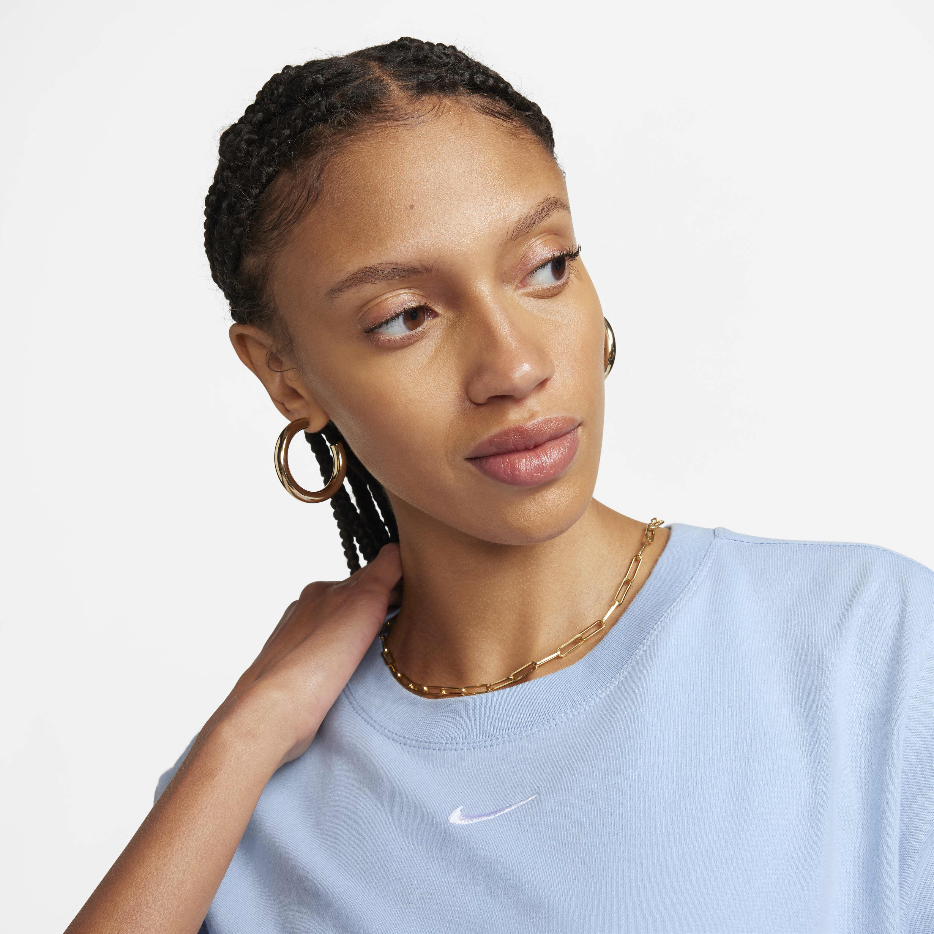 Nike Sportswear Essential image number 2