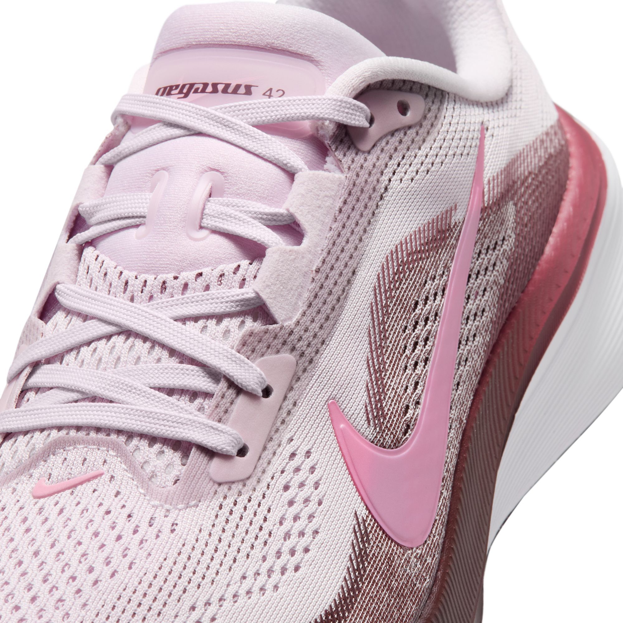 Nike Pegasus 42 image number 9