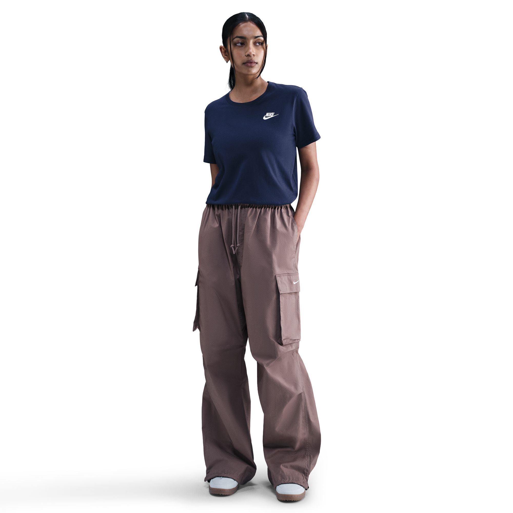 Nike Sportswear Club Essentials image number 3