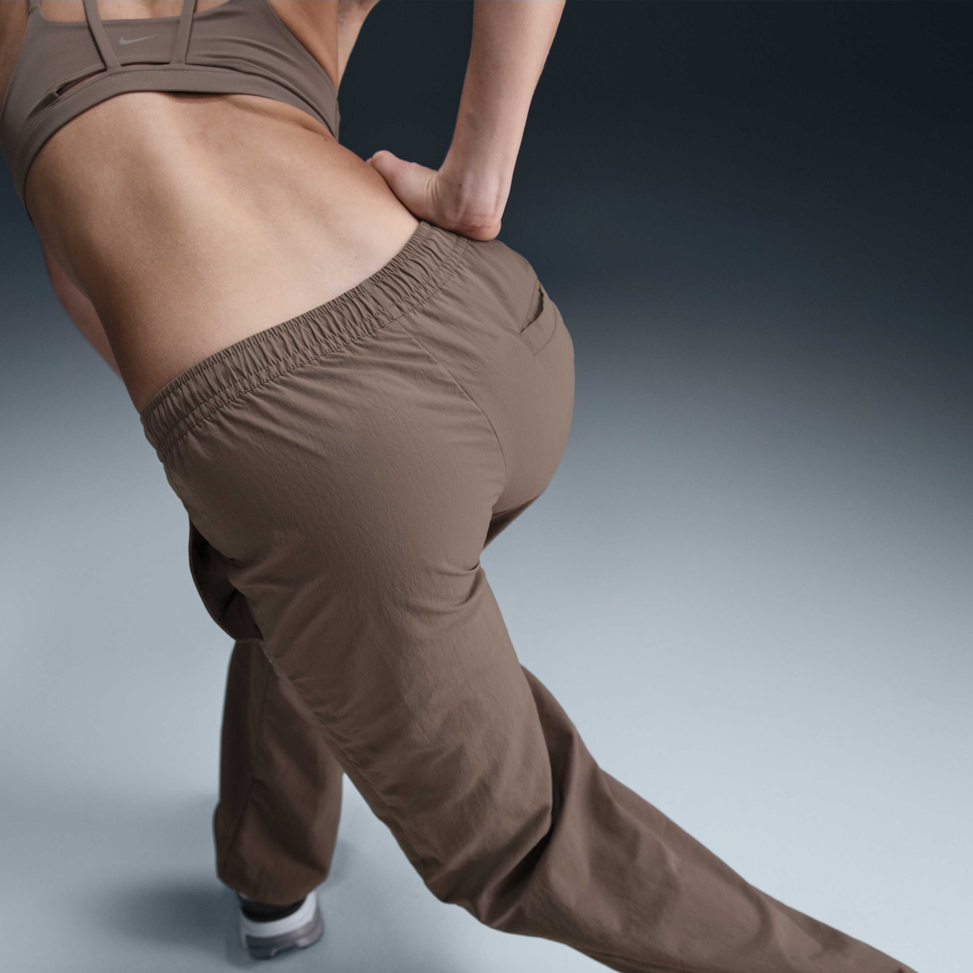 نايكي سبورتسوير ايفريثنج ووفنز image number 4