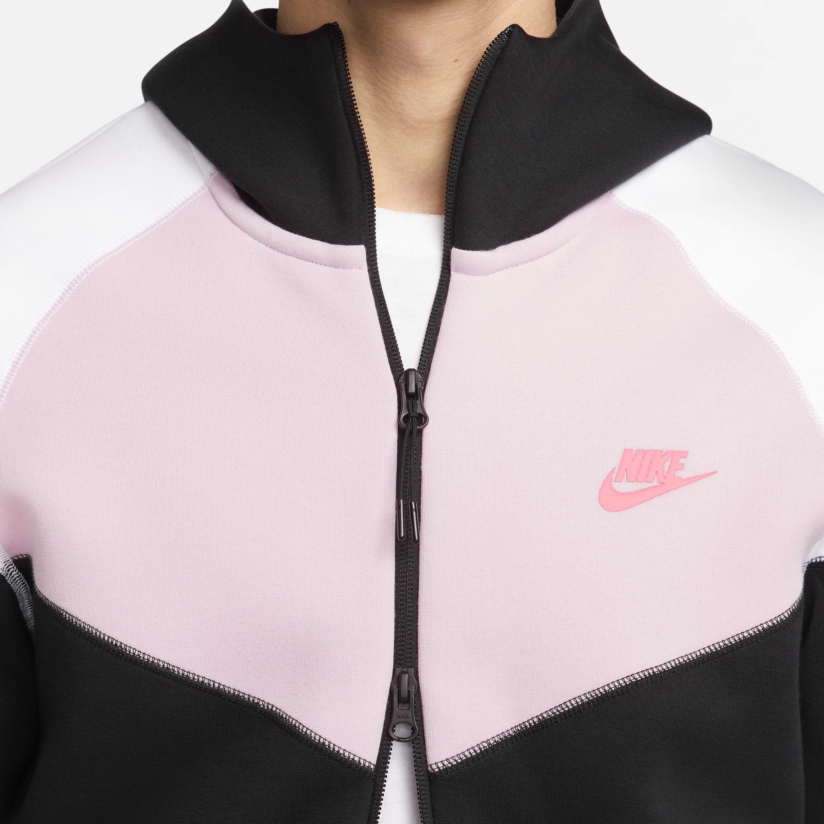 Nike Sportswear Tech Fleece Windrunner image number 4