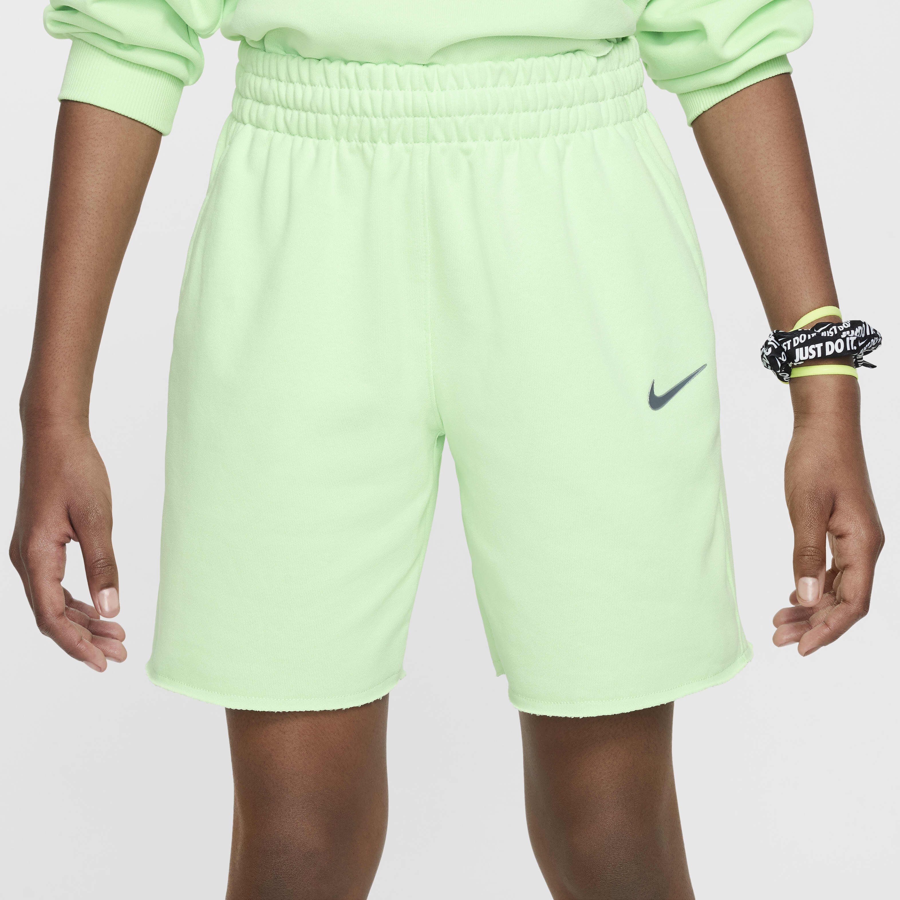 Little girls nike shorts online