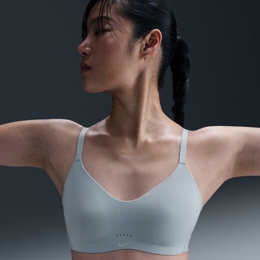 Nike Alate Minimalist