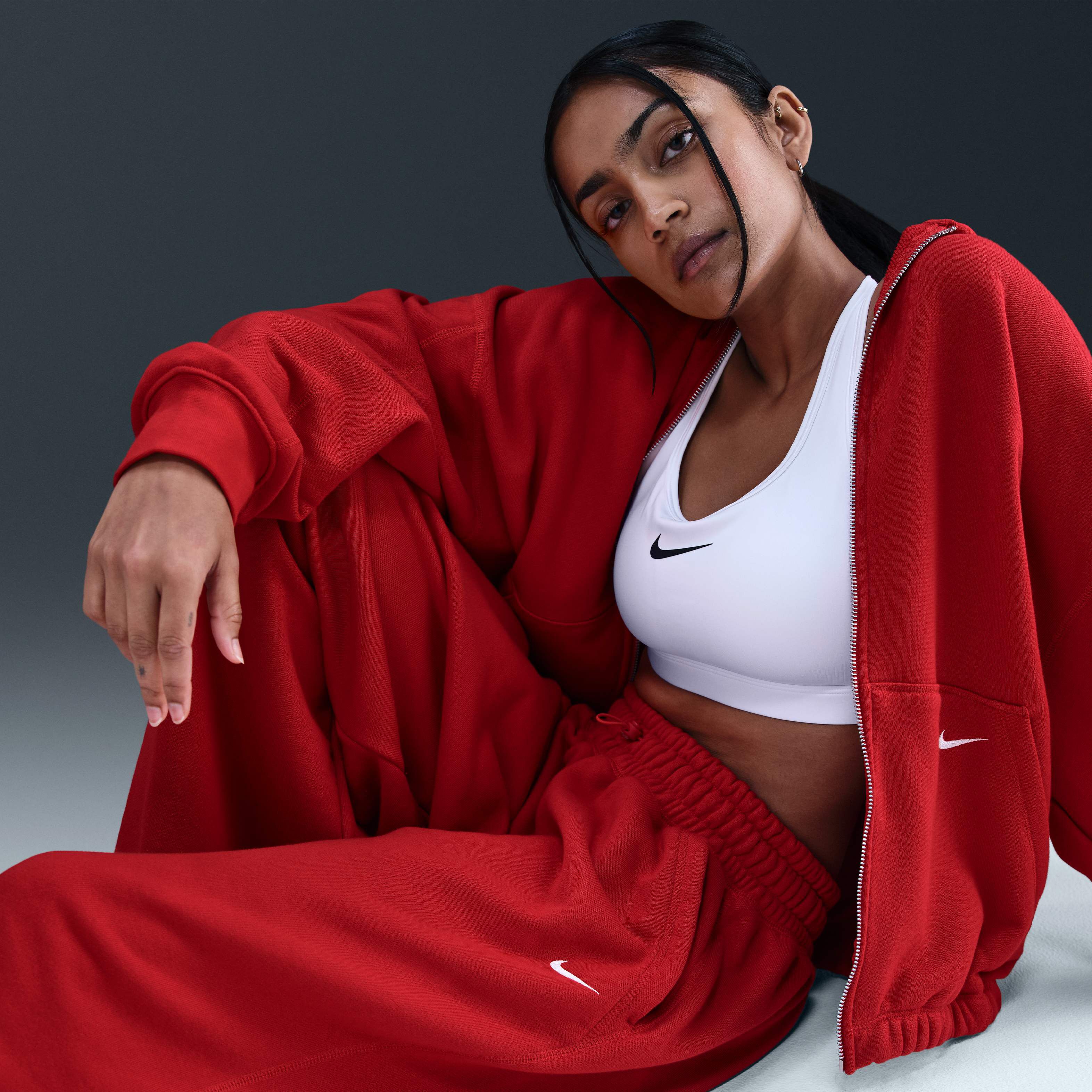 نايكي سبورتسوير image number 4