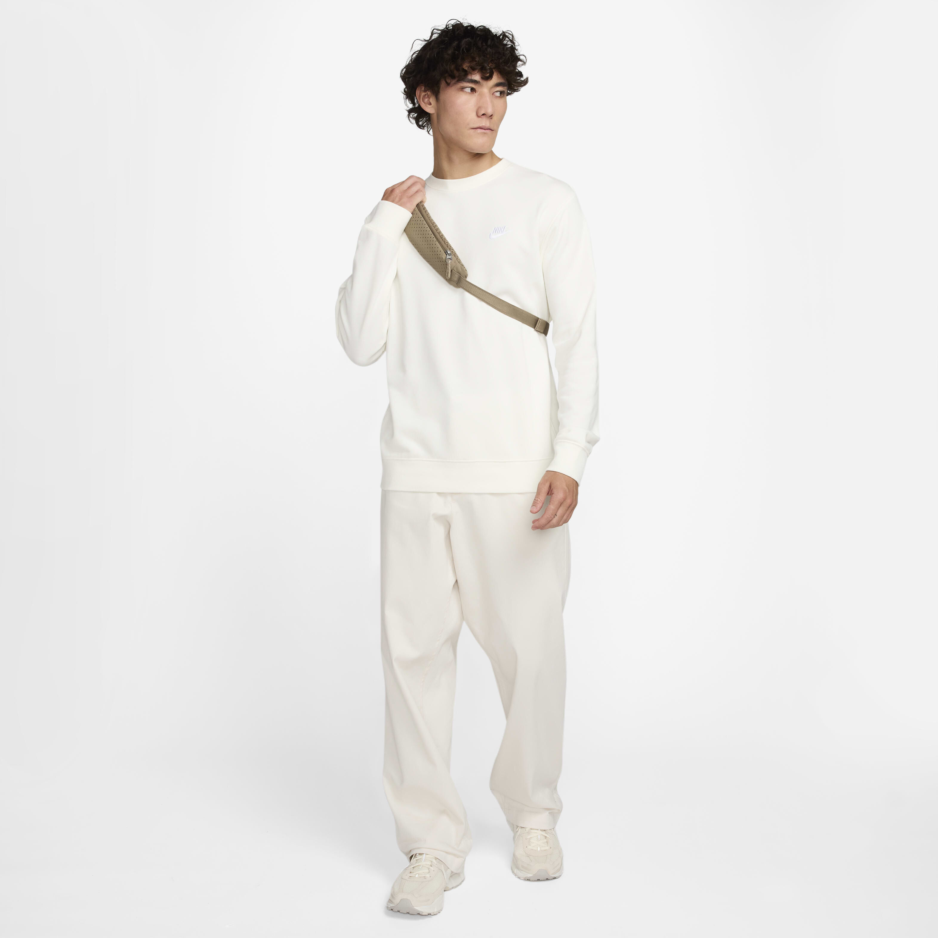 Nike Sportswear Essentials image number 10