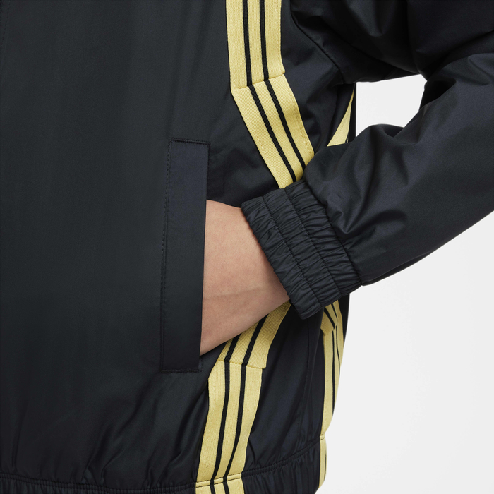 نايكي كروس اوفر image number 3 نايكي كروس اوفر image number 3