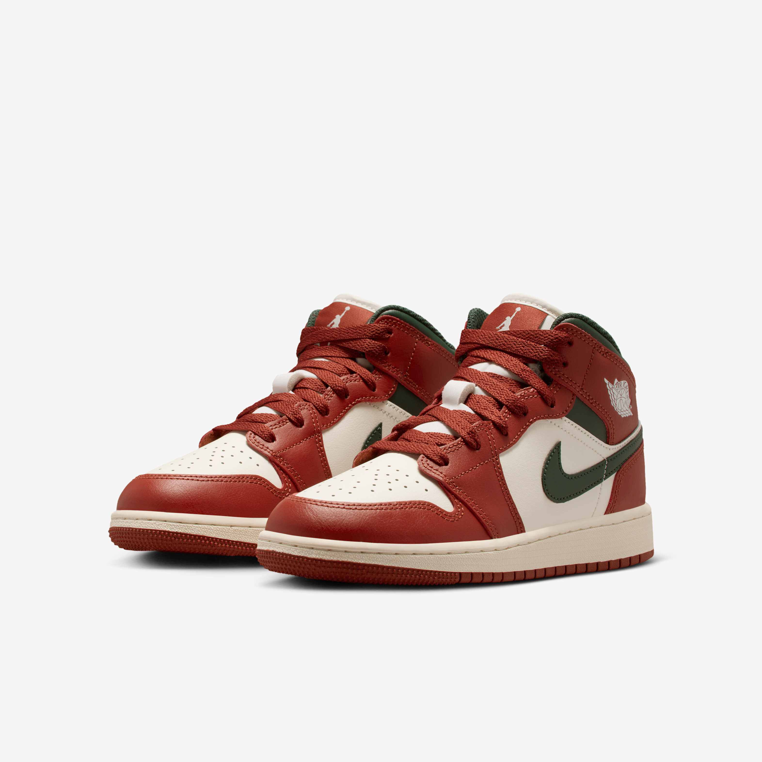 Air Jordan 1 Mid image number 4