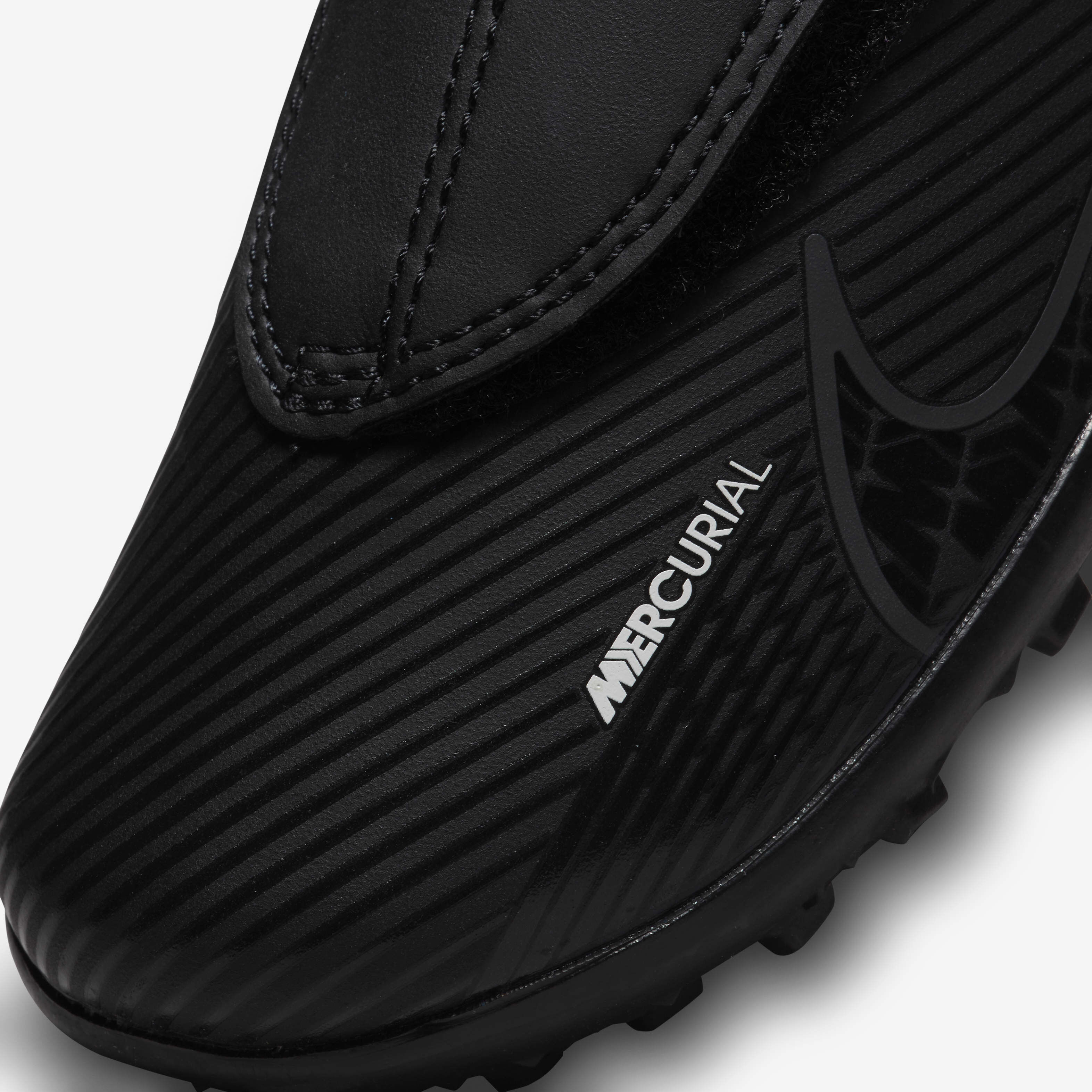 Nike Jr. Mercurial Vapor 15 Club image number 6