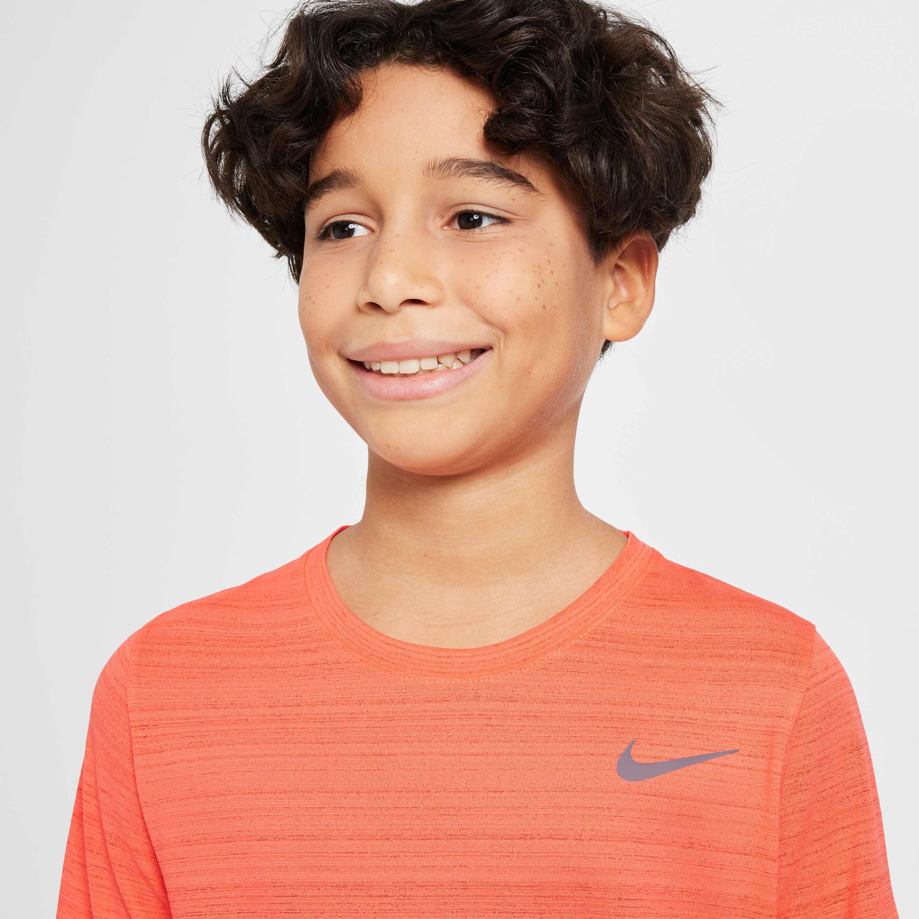 Nike Dri-FIT Miler image number 2