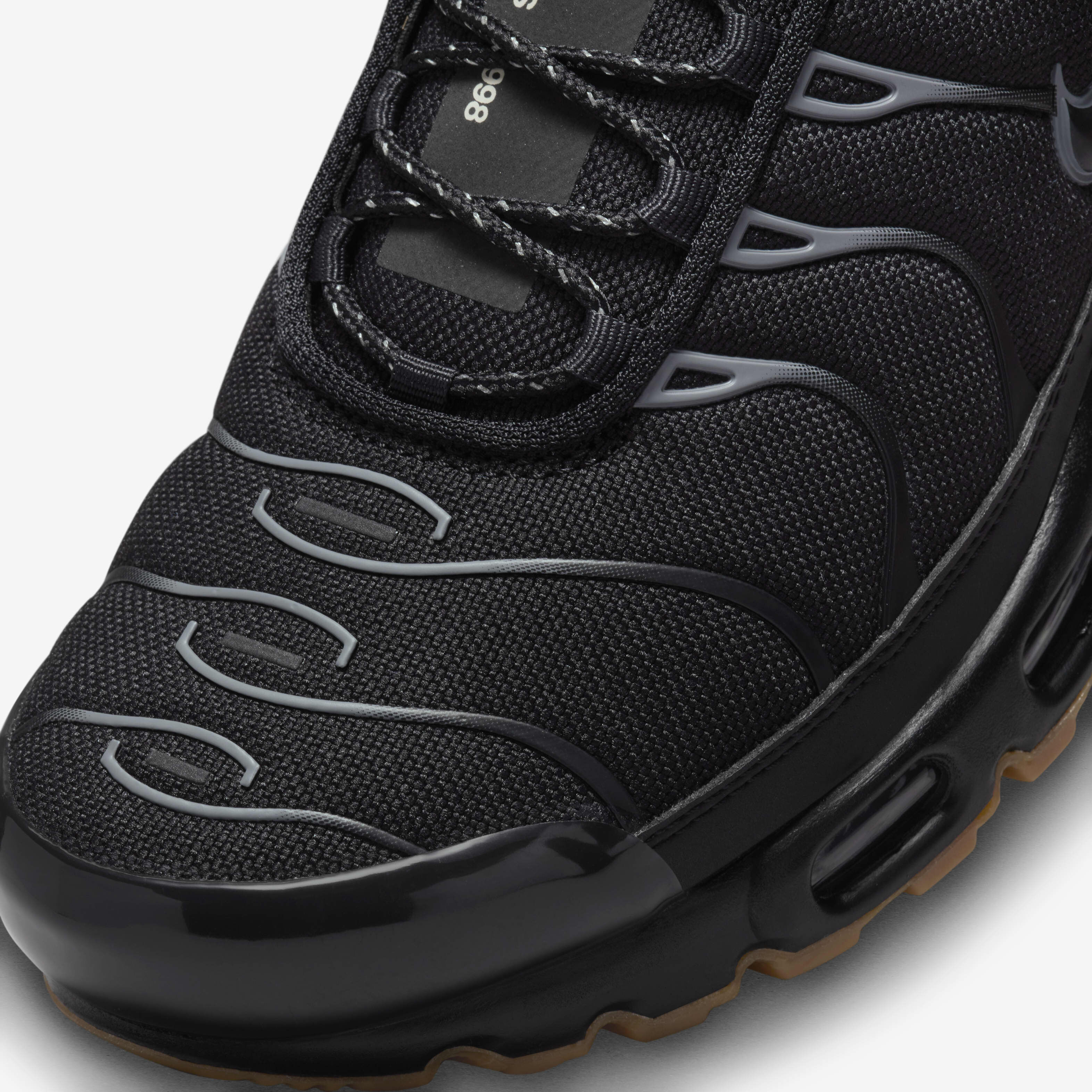 Nike Air Max Plus image number 6