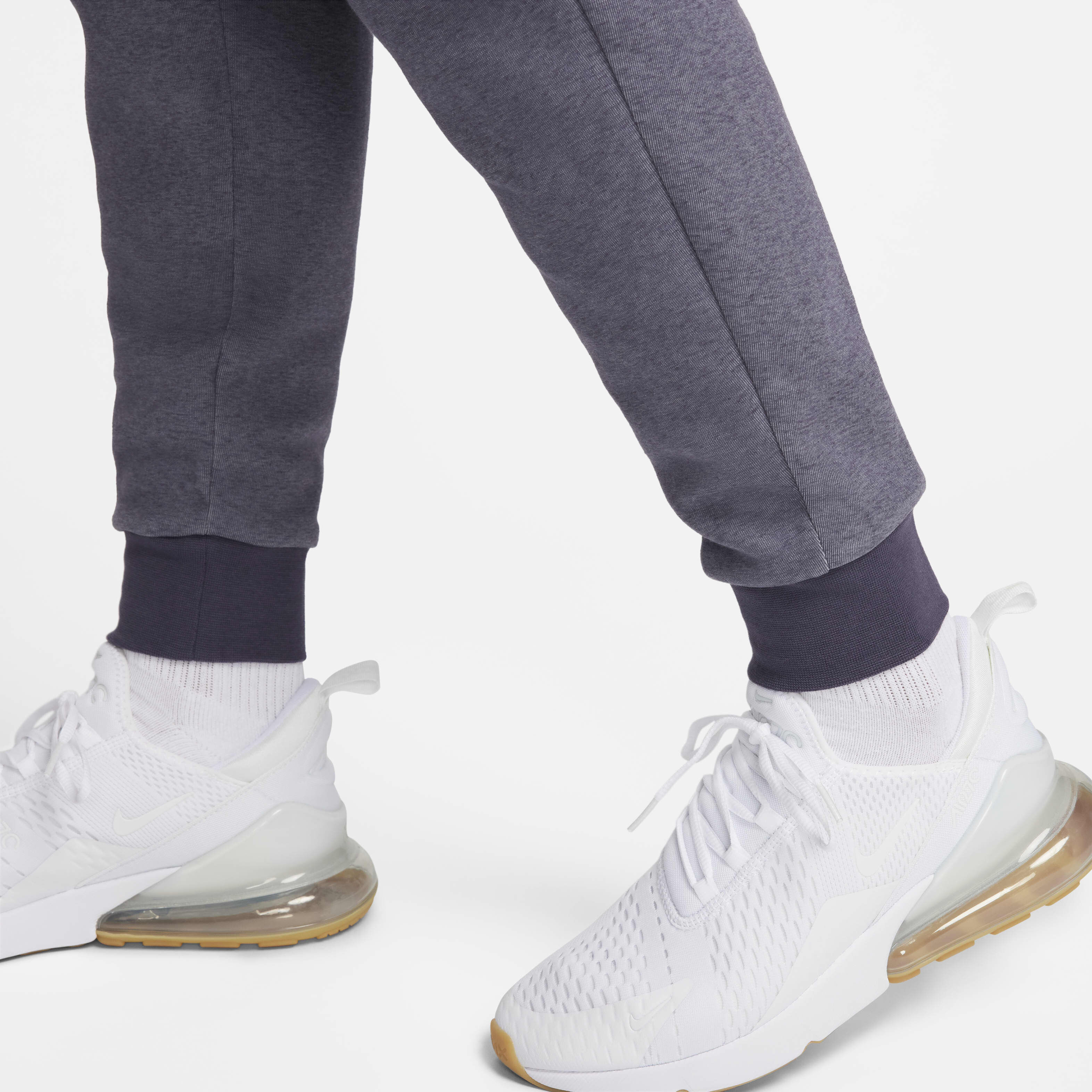 Liverpool F.C. Tech Fleece Third image number 5