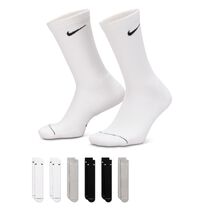 Nike Everyday Elevated