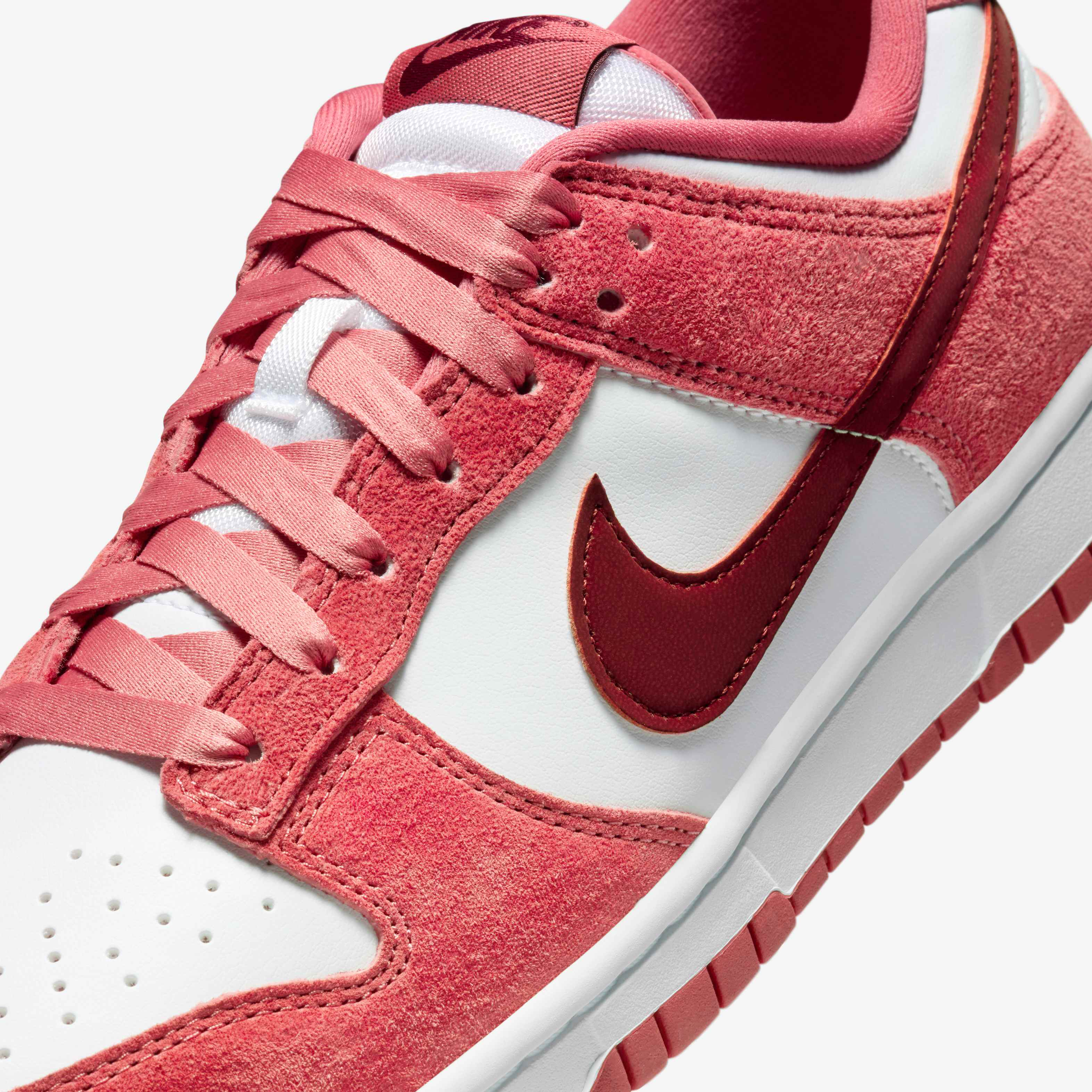 Nike Dunk Low image number 7