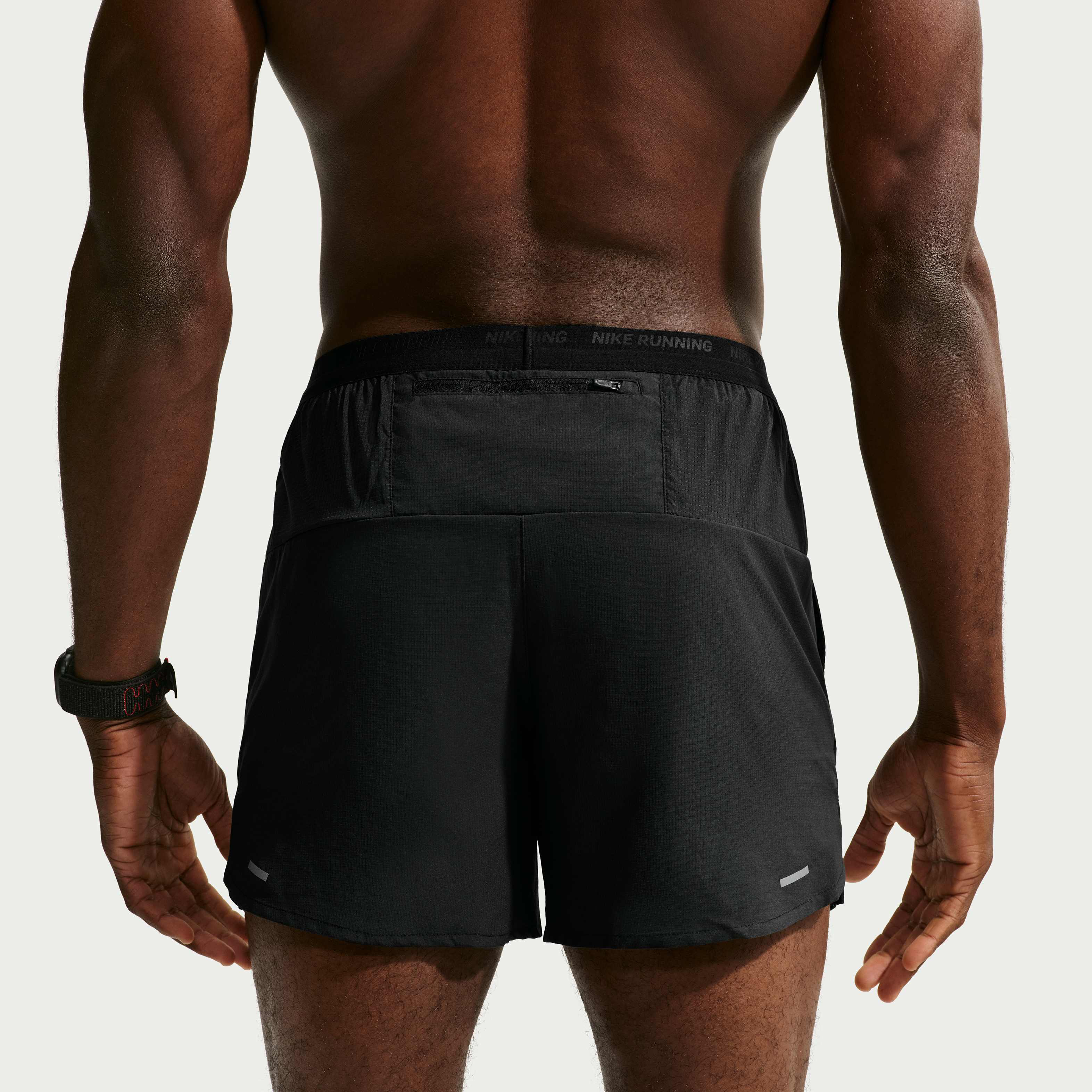 Nike Stride image number 2