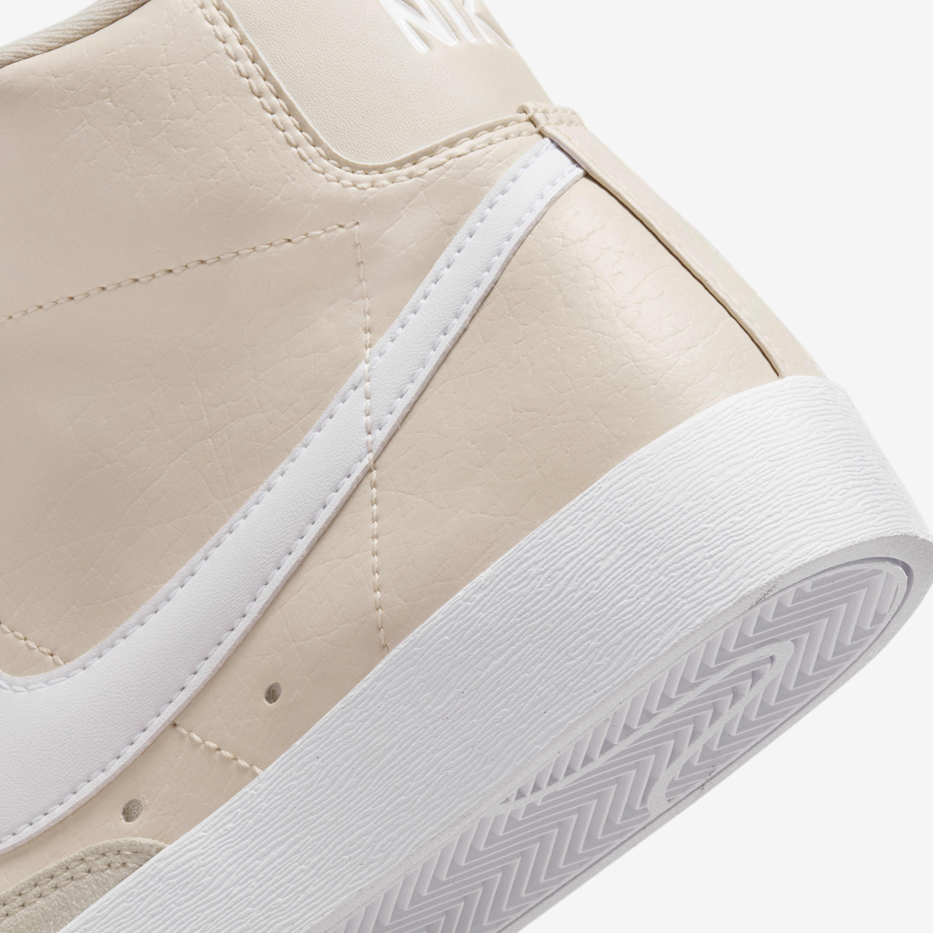 Nike Blazer Mid '77 image number 7