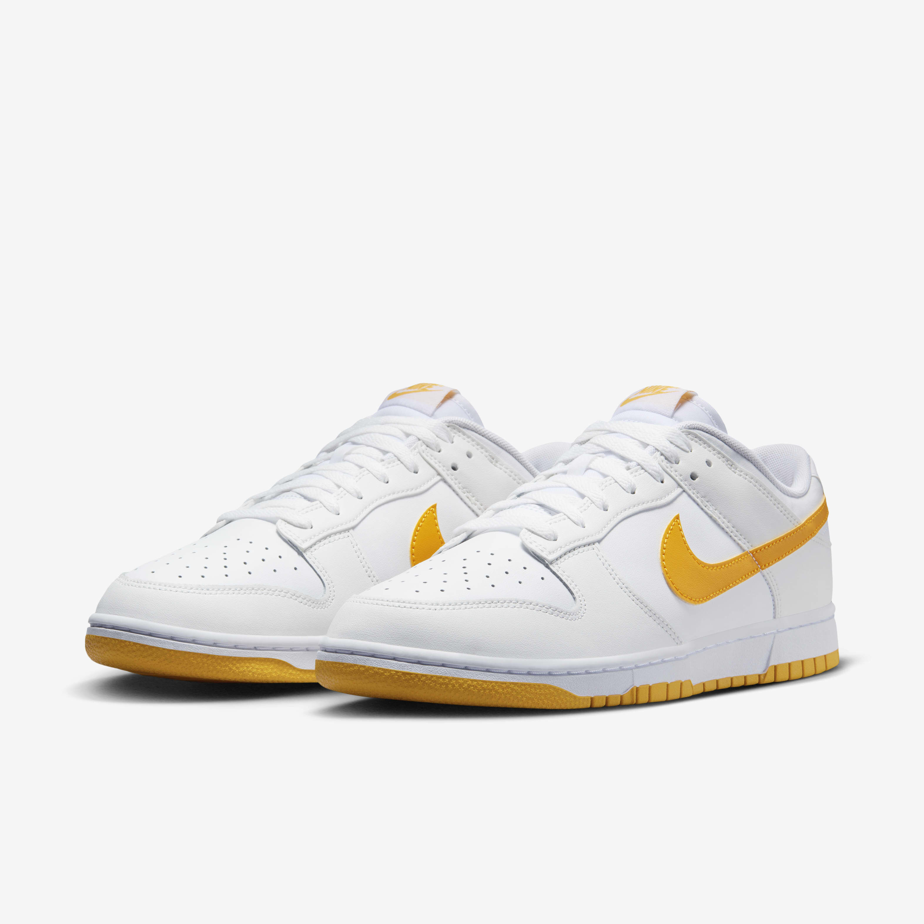 Nike Dunk Low Retro image number 4