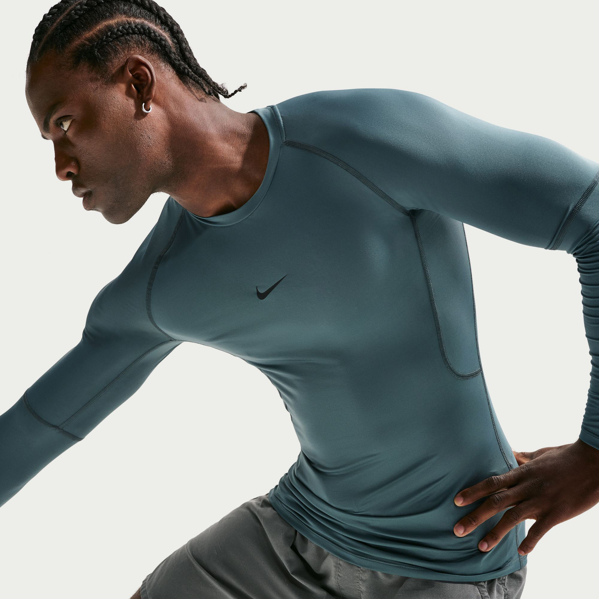 نايكي برو image number 4