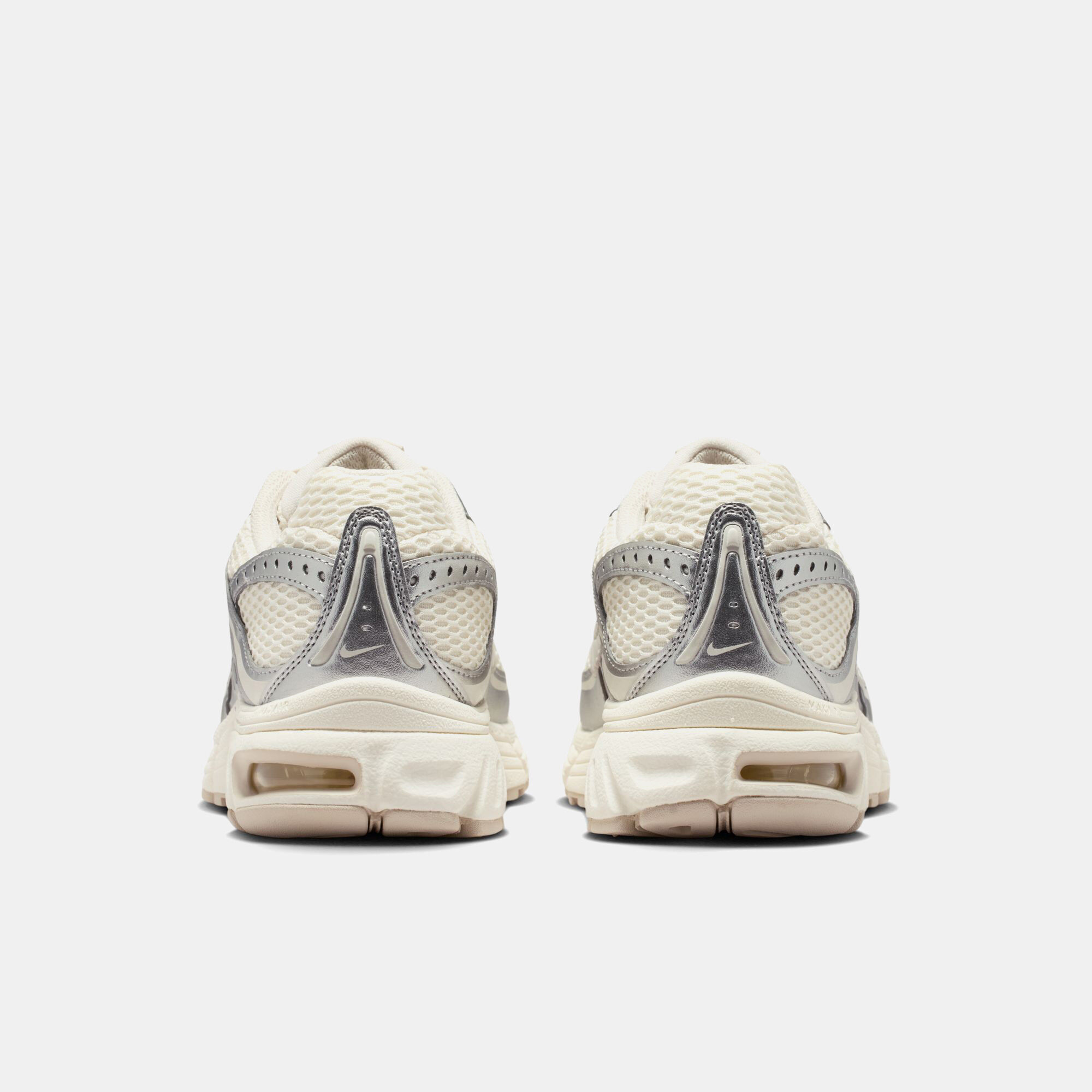 Nike Air Max Moto 2K image number 1