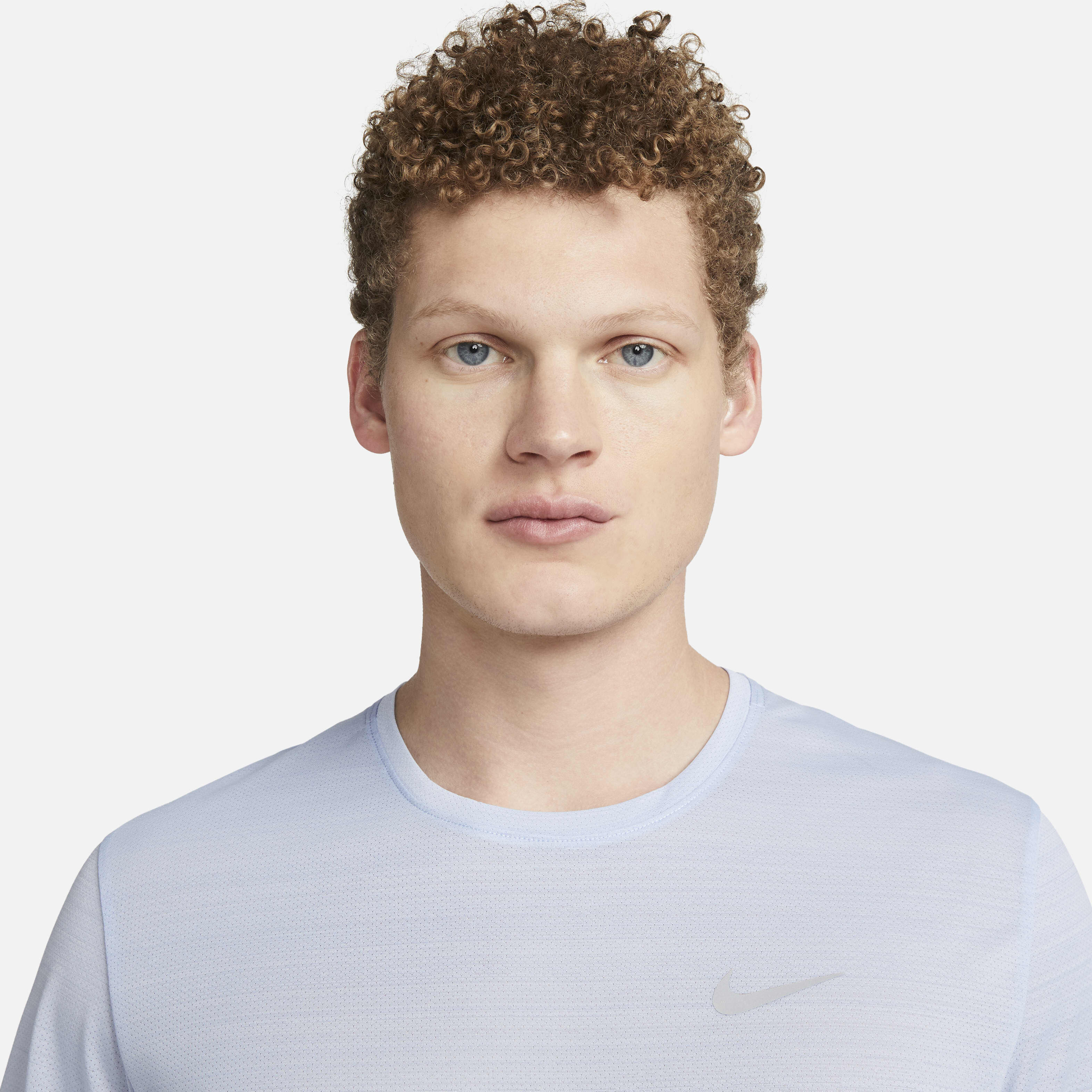 Nike Dri-FIT Miler image number 2