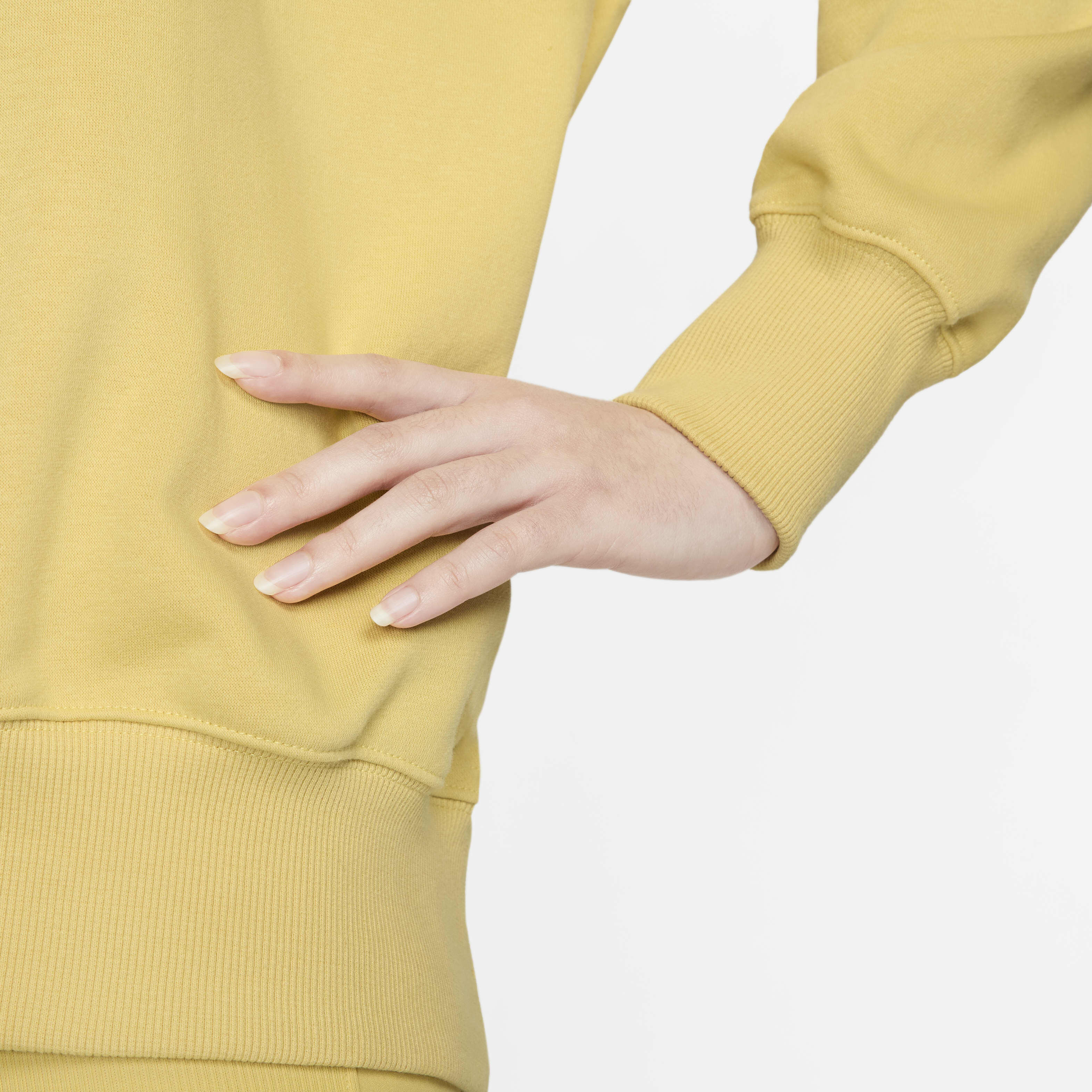 نايكي سبورتسوير image number 4