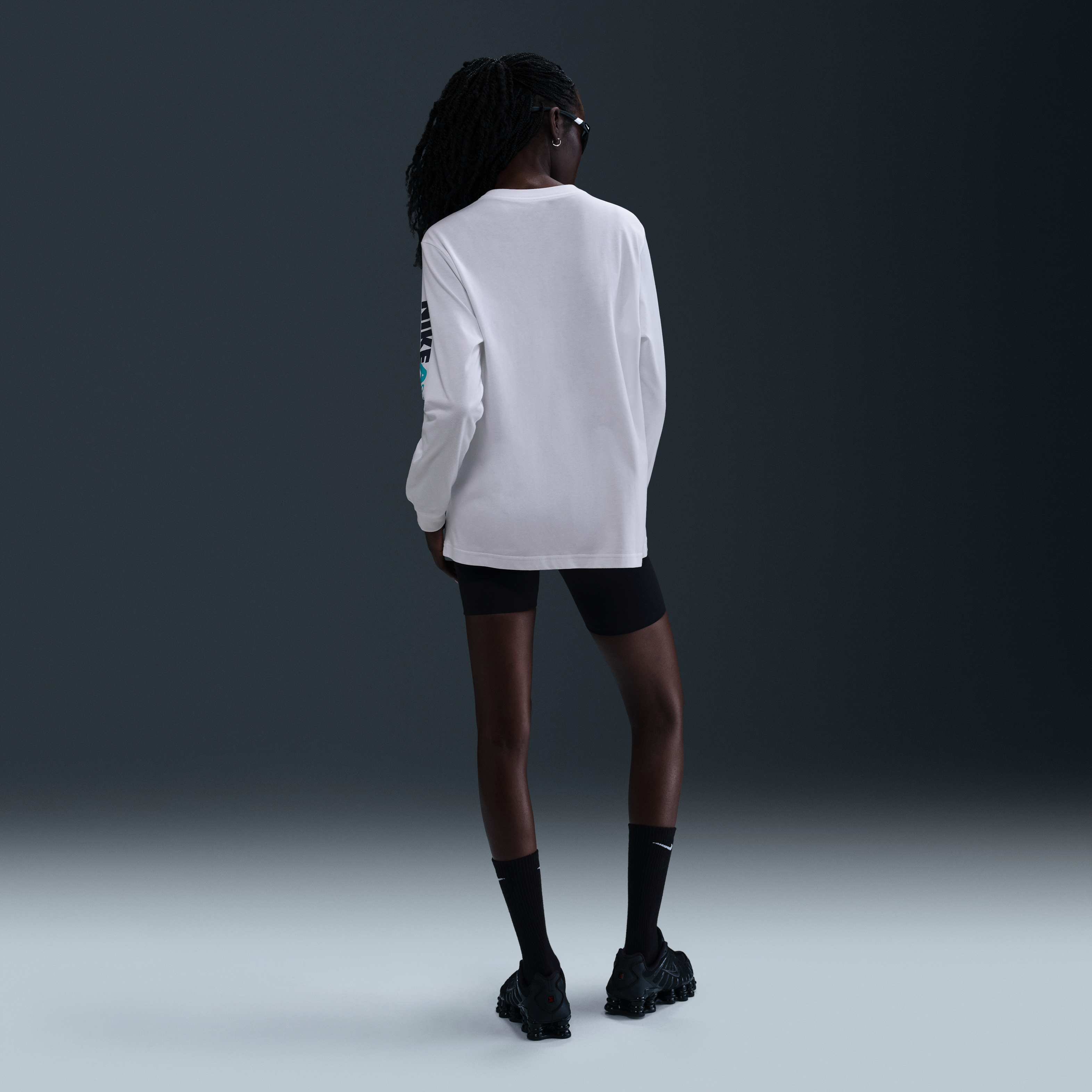 نايكي سبورتسوير image number 4